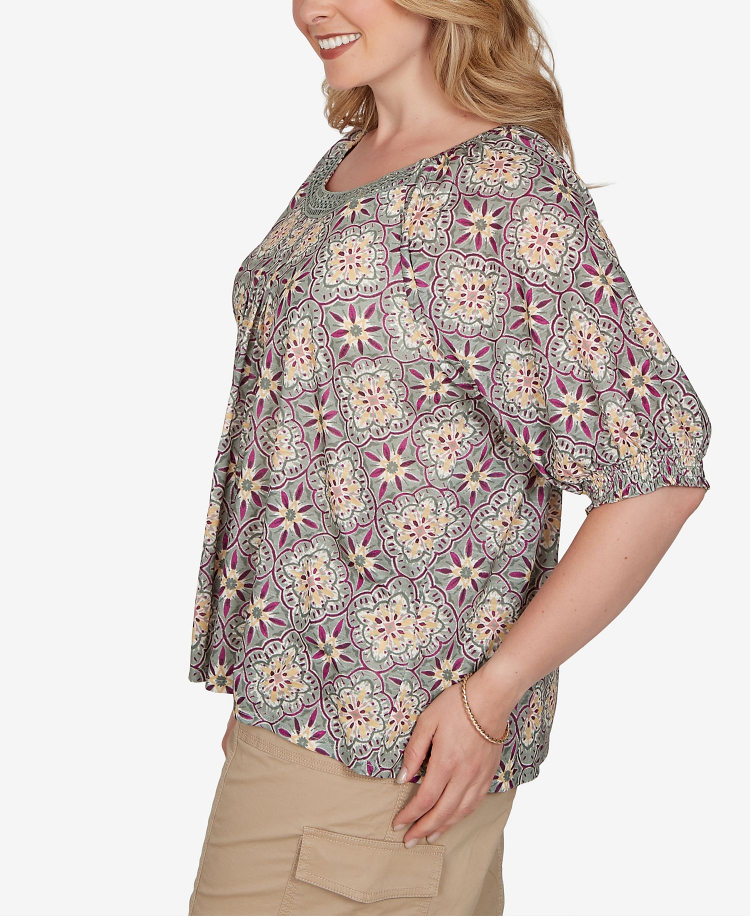 Plus Size Desert Geo Print Lace Trim Knit Top