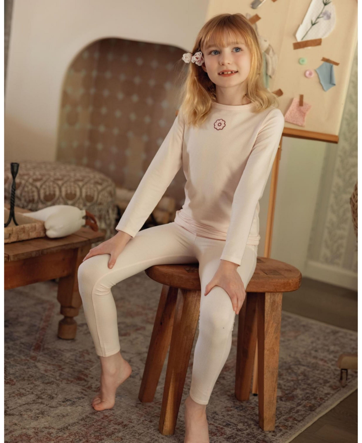 MeMoi Baby Girls 2 Piece "A Flower Power" Embroidered Pull-On Lounge Set