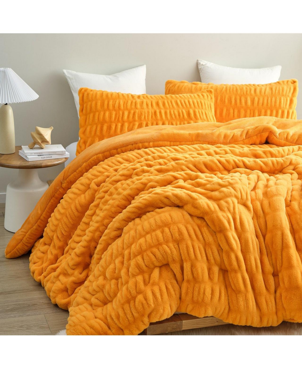 Coma Inducer Wrinkle Rolls Chunky Bunny -Oversized Comforter Set