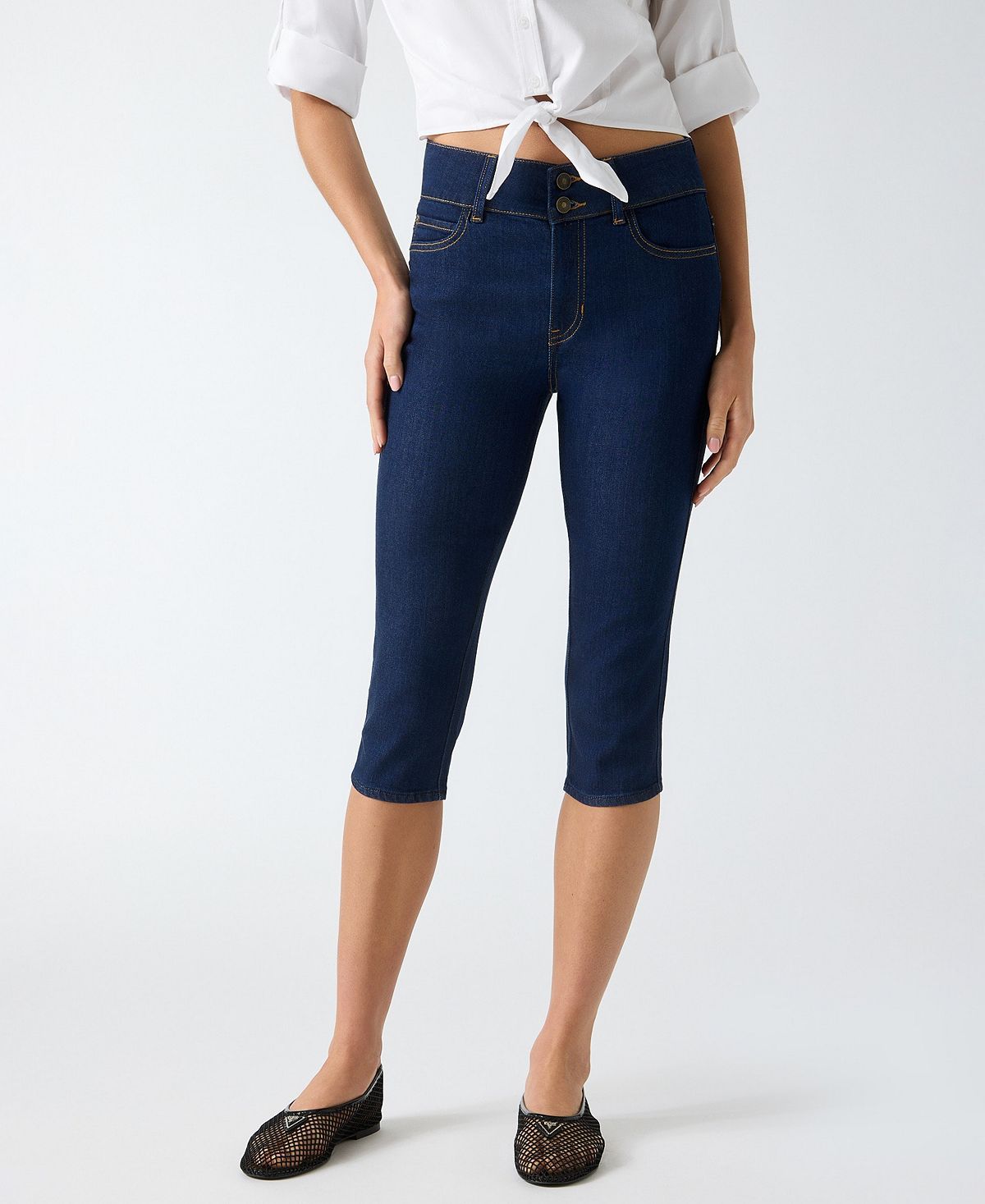 GUESS Women's Lily Denim Capri Jeans view 1 — MAYCSS fashion products