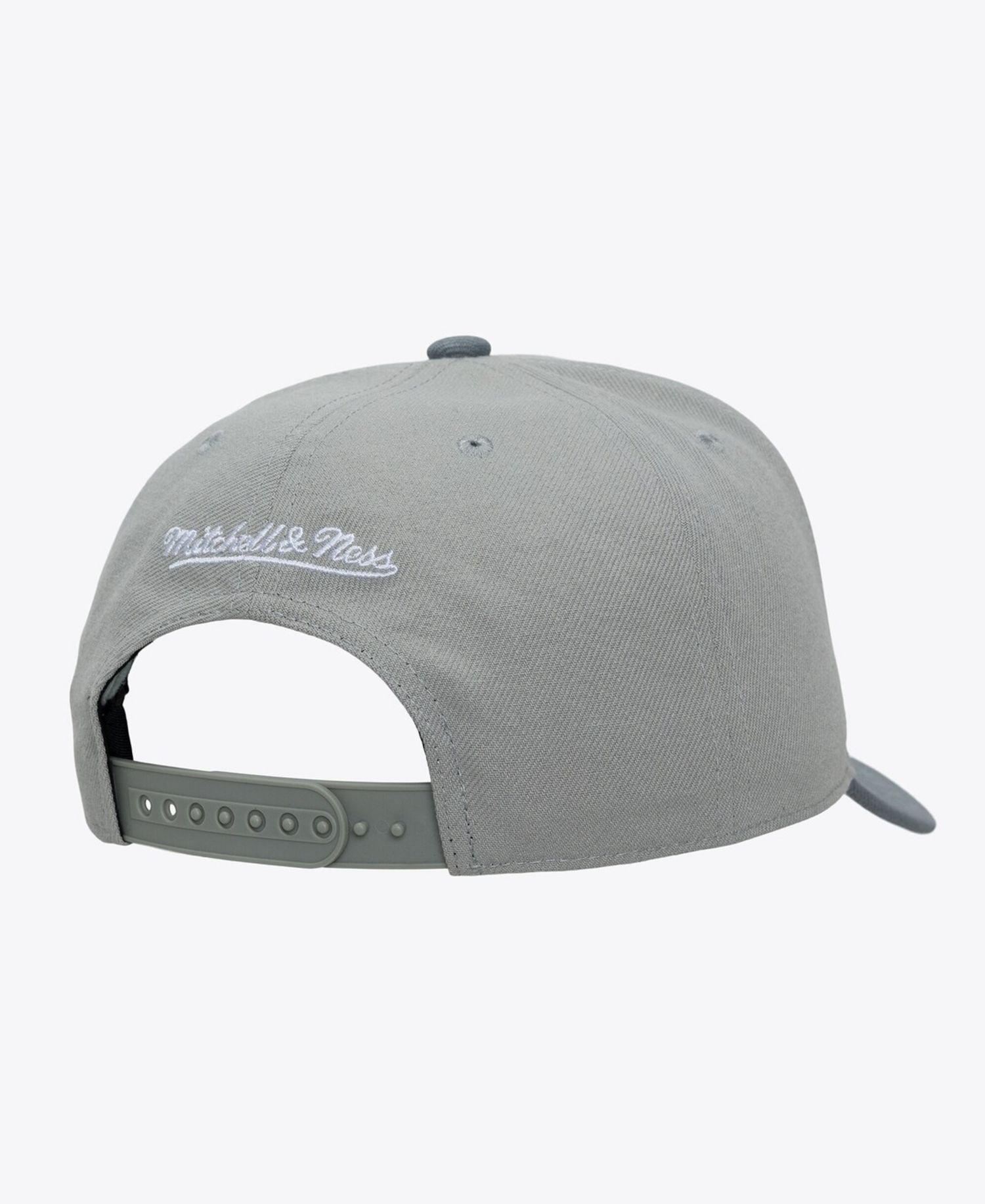Men's Gray New York Yankees Thunderstorm Head Coach Pro-Crown Adjustable Hat
