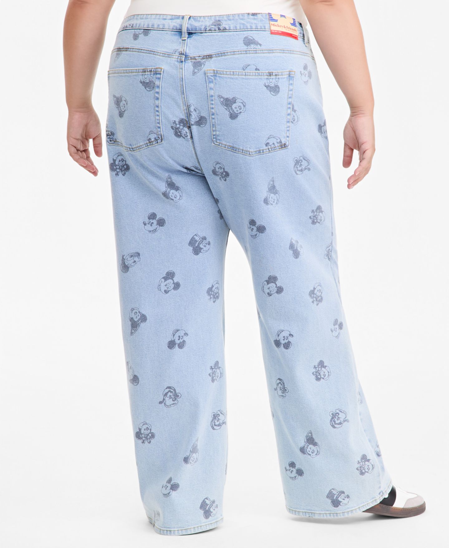 Женские джинсы Disney | Macy's Plus Size Mickey & Friends Printed Wide Leg Denim Jeans — фото 3