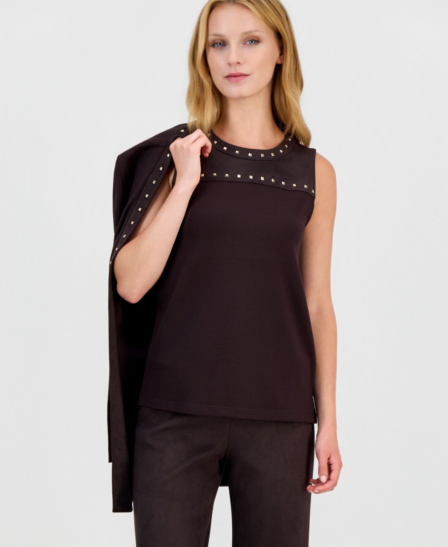 Women's Sleeveless Boat Neck Heatset Trim Tank Top
