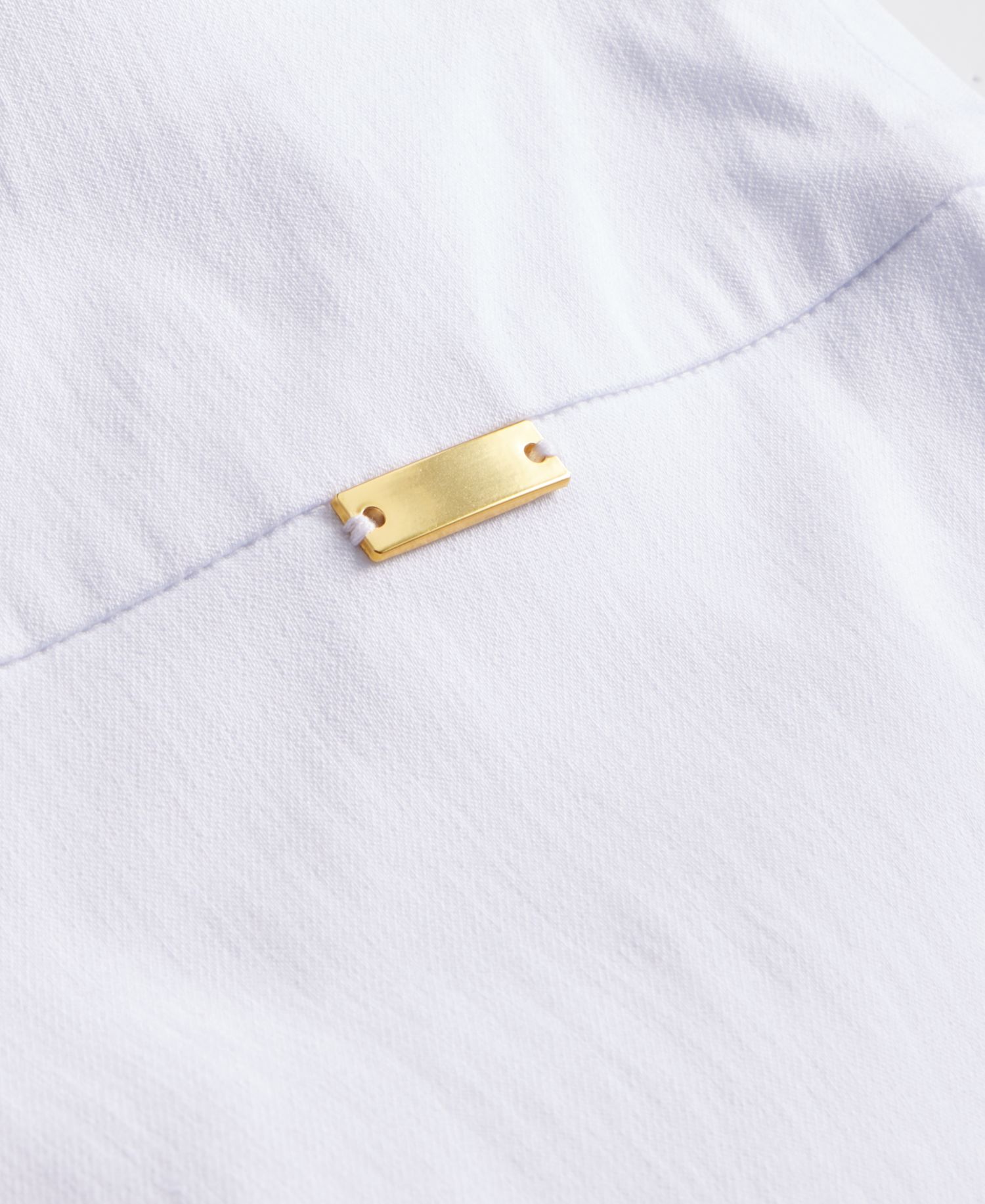Petite Tummy-Control Pull-On Capri Pants