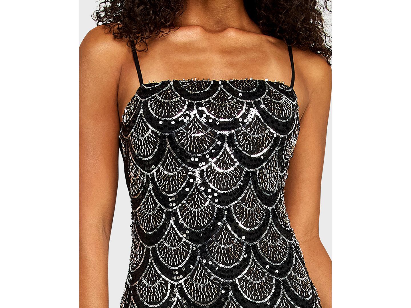 Женское платье B Darlin Juniors' Scalloped Pattern Beaded Detail Chiffon Back-Tie Sequin, цвет: Чёрный / Серебряный — фото 4