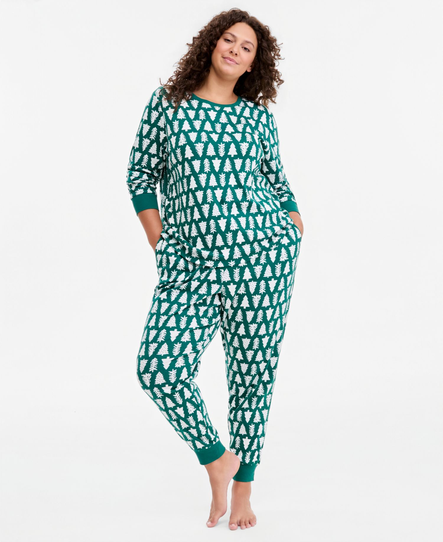 Wpmen's Plus Size Tree Geo Pajama Set