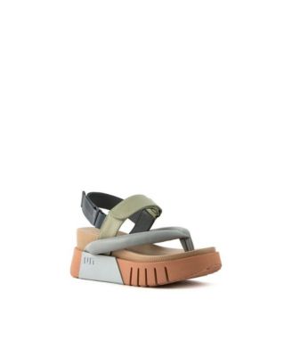 Women's Delta Tong