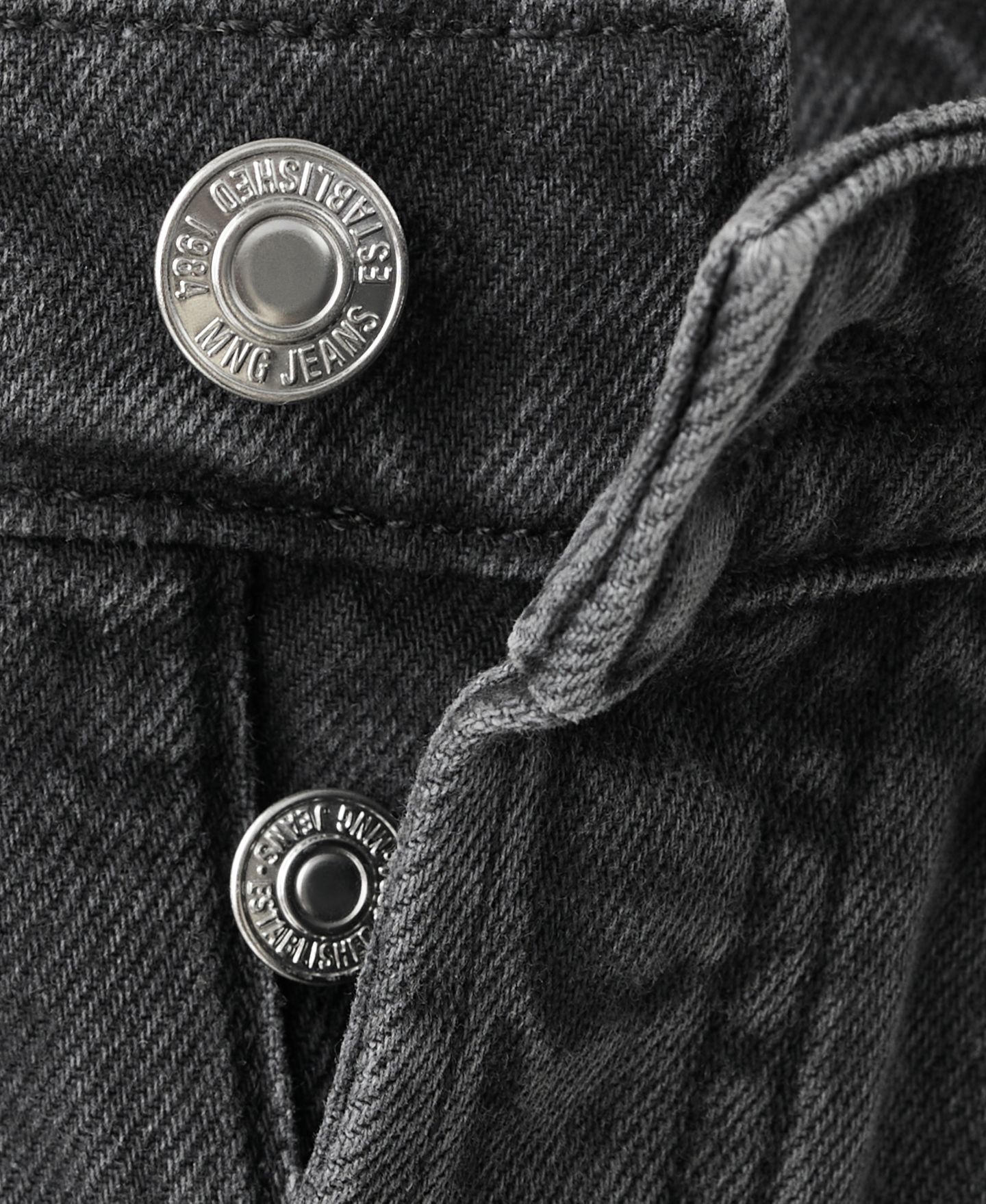 Женские шорты Mango Frayed Hem Denim Shorts, цвет: Чёрный джинсовый — фото 6