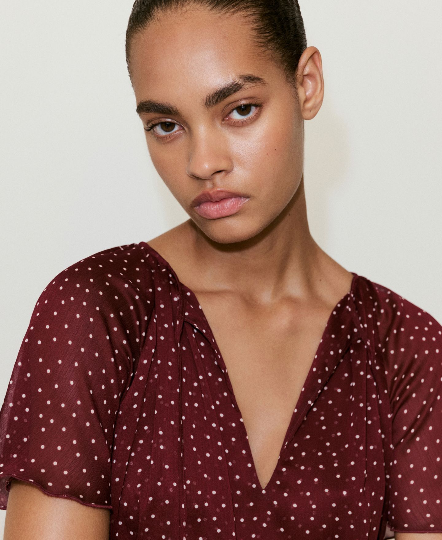 Женская блузка Mango Bow Polka-Dot, цвет: Тёмно-бордовый — фото 4