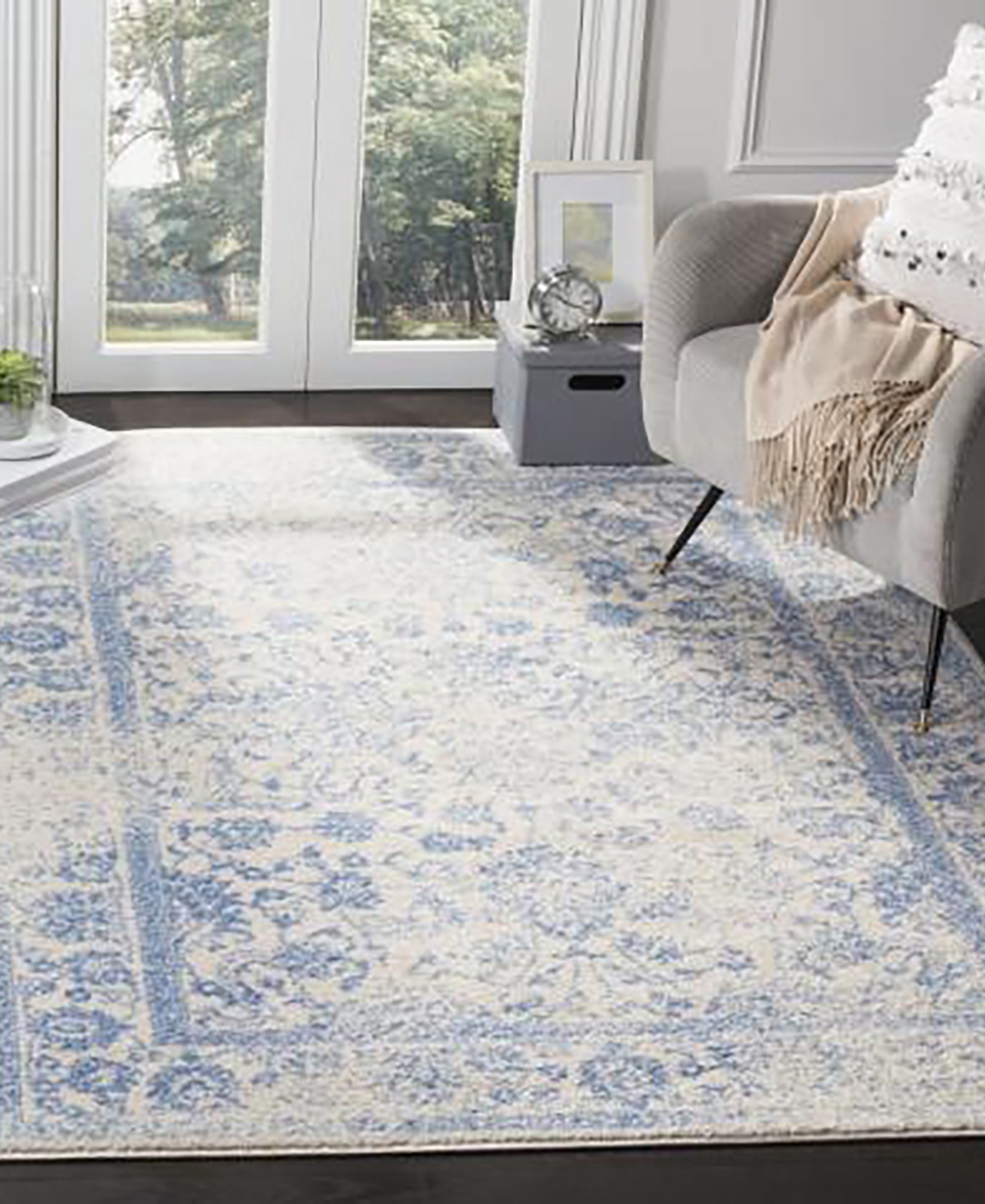 Safavieh Adirondack Ivory and Light Blue 8' x 10' Area Rug