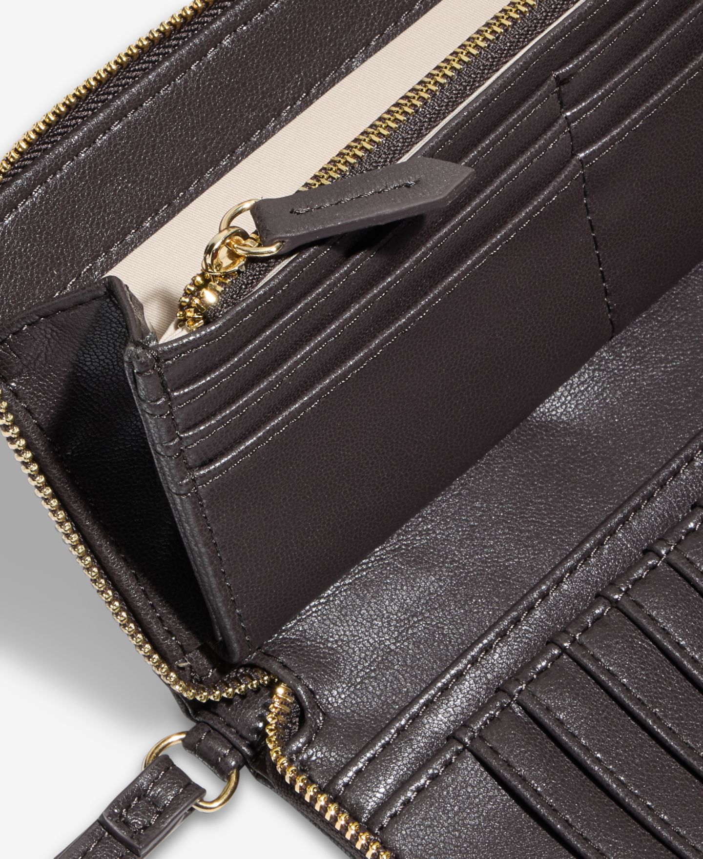 Женский кошелёк I.N.C. International Concepts Hazell Chevron Quilted Zip-Around Wallet, цвет: Шоколадный сливовый — фото 6
