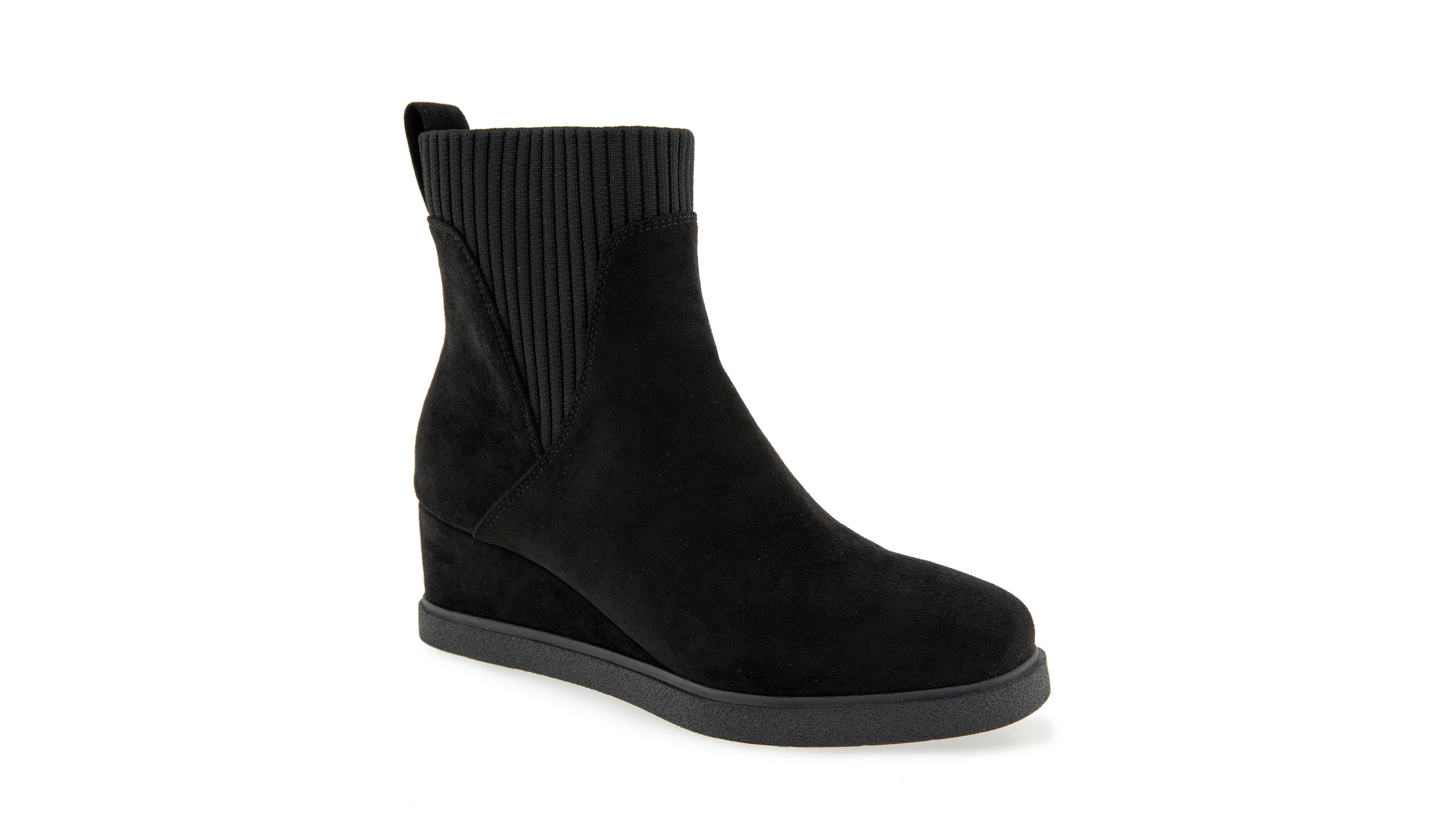 Kensie Women's Nina Sweater Wedge Bootie