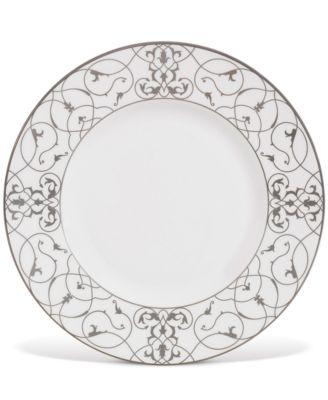 Vera Wang Wedgwood - "Imperial Scroll" Accent Plate,9"