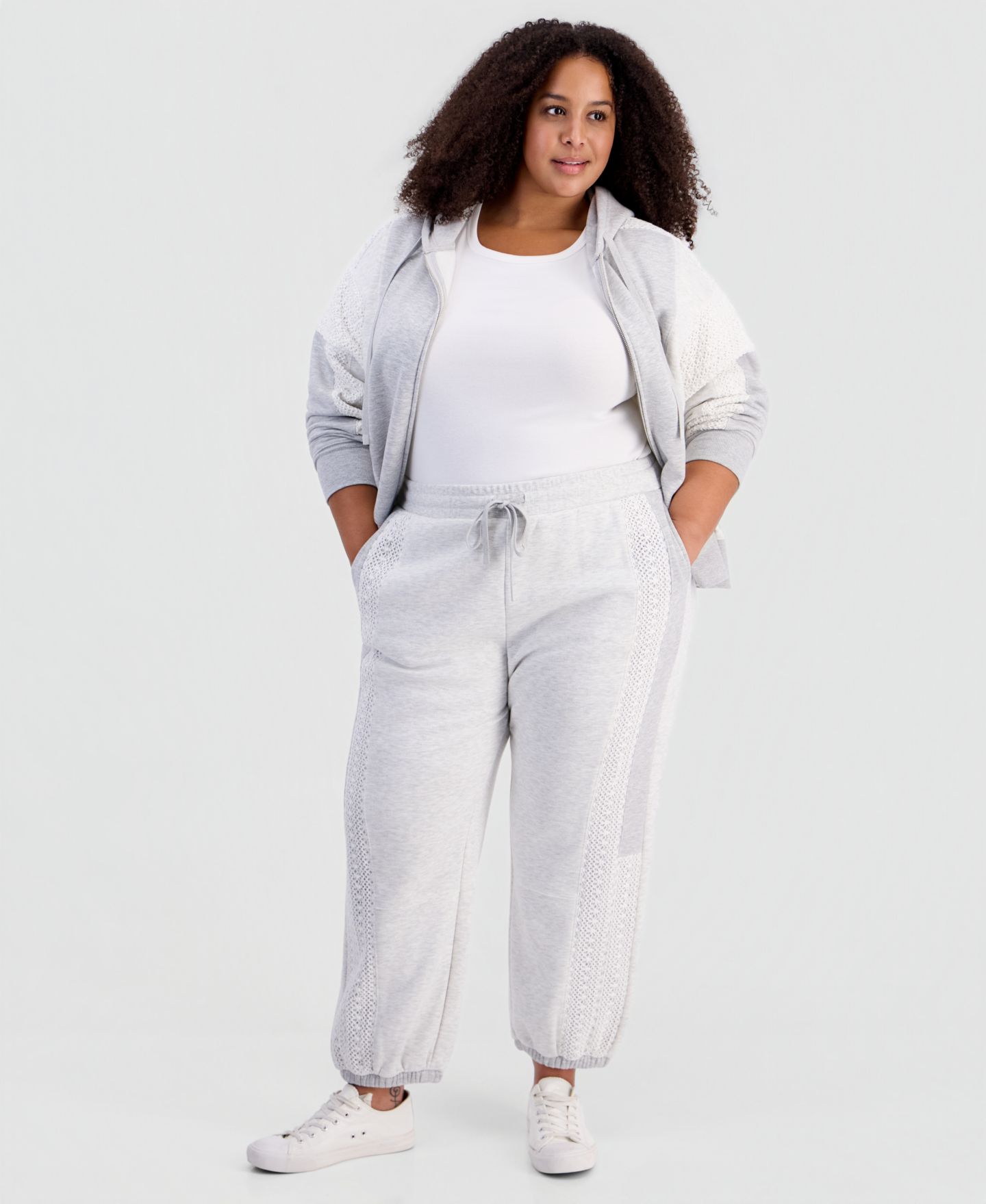 Женские брюки And Now This Plus Size Crochet High-Rise Fleece Jogger, цвет: Светлый серый — фото 1