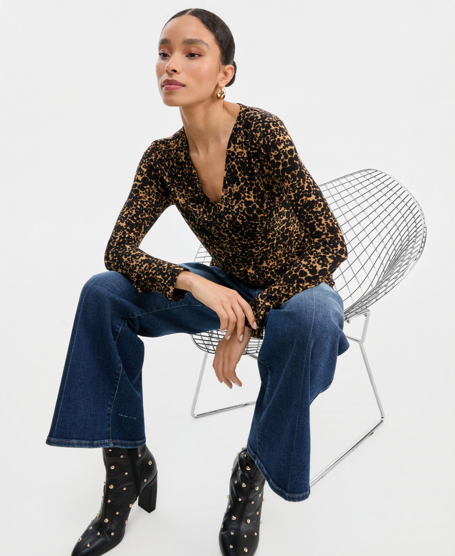 Women's Long-Sleeve V-Neck Print Blouse