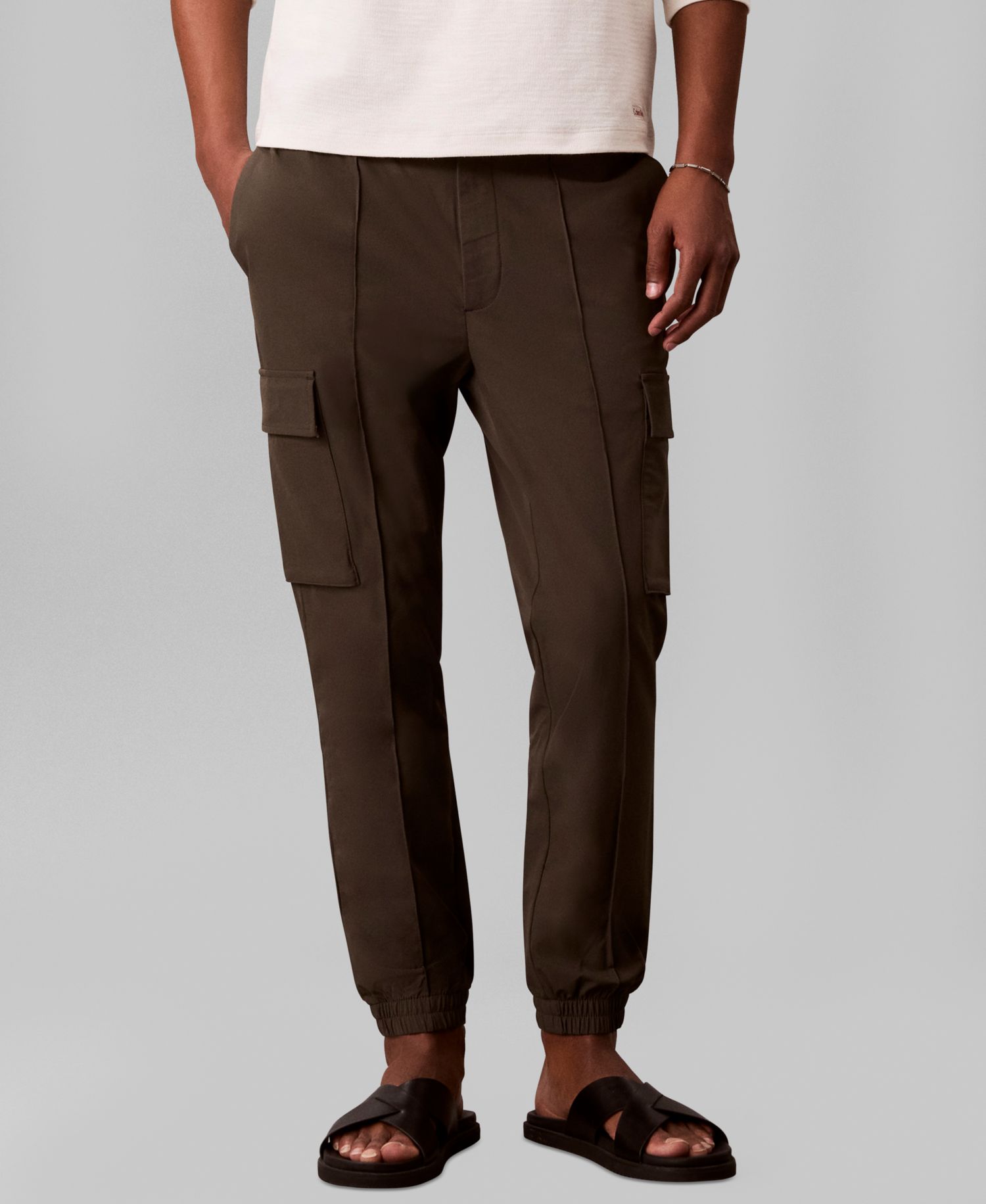 Men's Tech Dobby Slim-Fit Cargo Pants