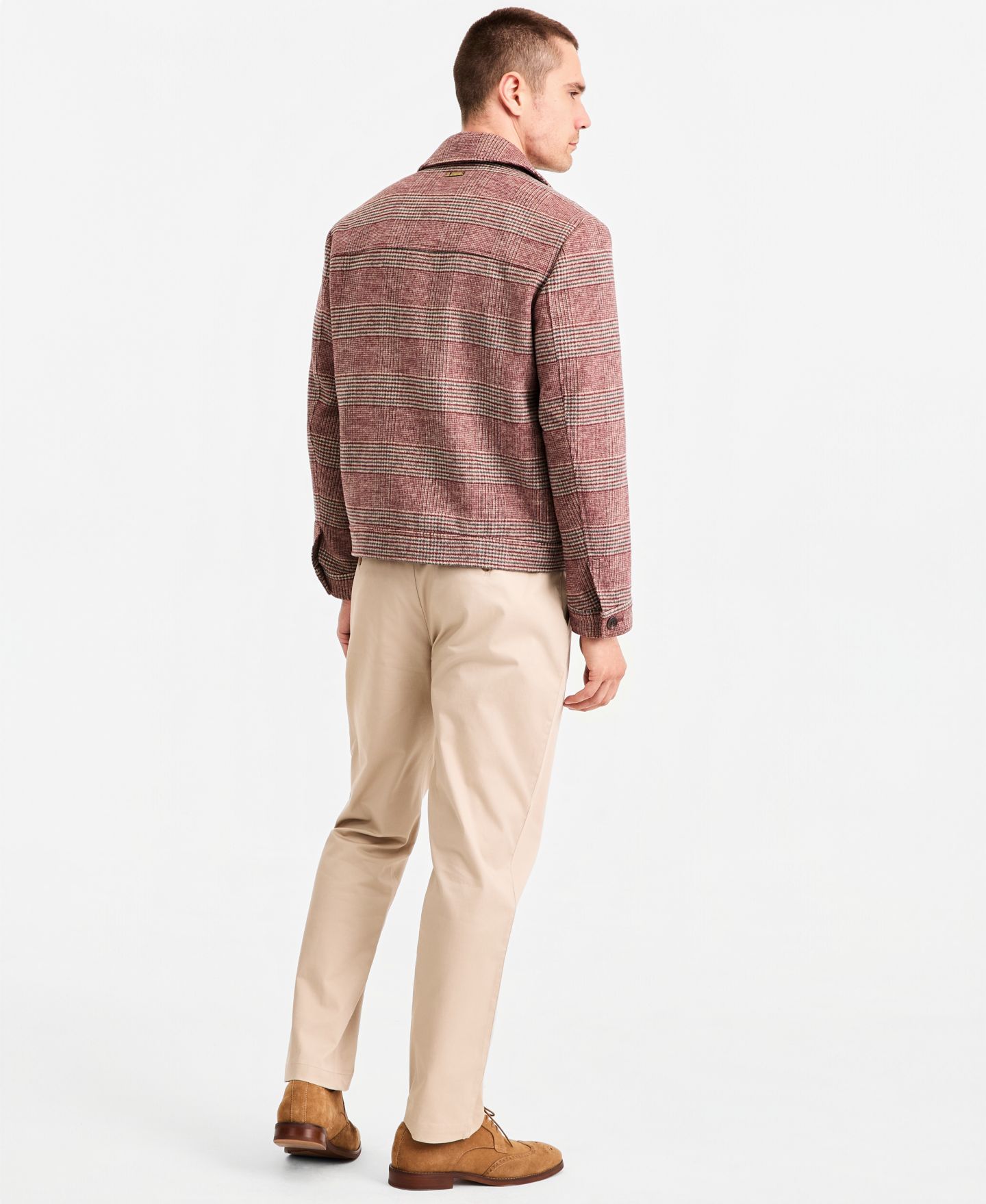 Мужские комплекты Ted by Ted Baker Front Zipper Plaid Pocket Jacket, Grosvenor Short-Sleeve Crewneck Sweater & Hampstead Modern-Fit Chino Solid Pants, цвет: Бежевый — фото 2