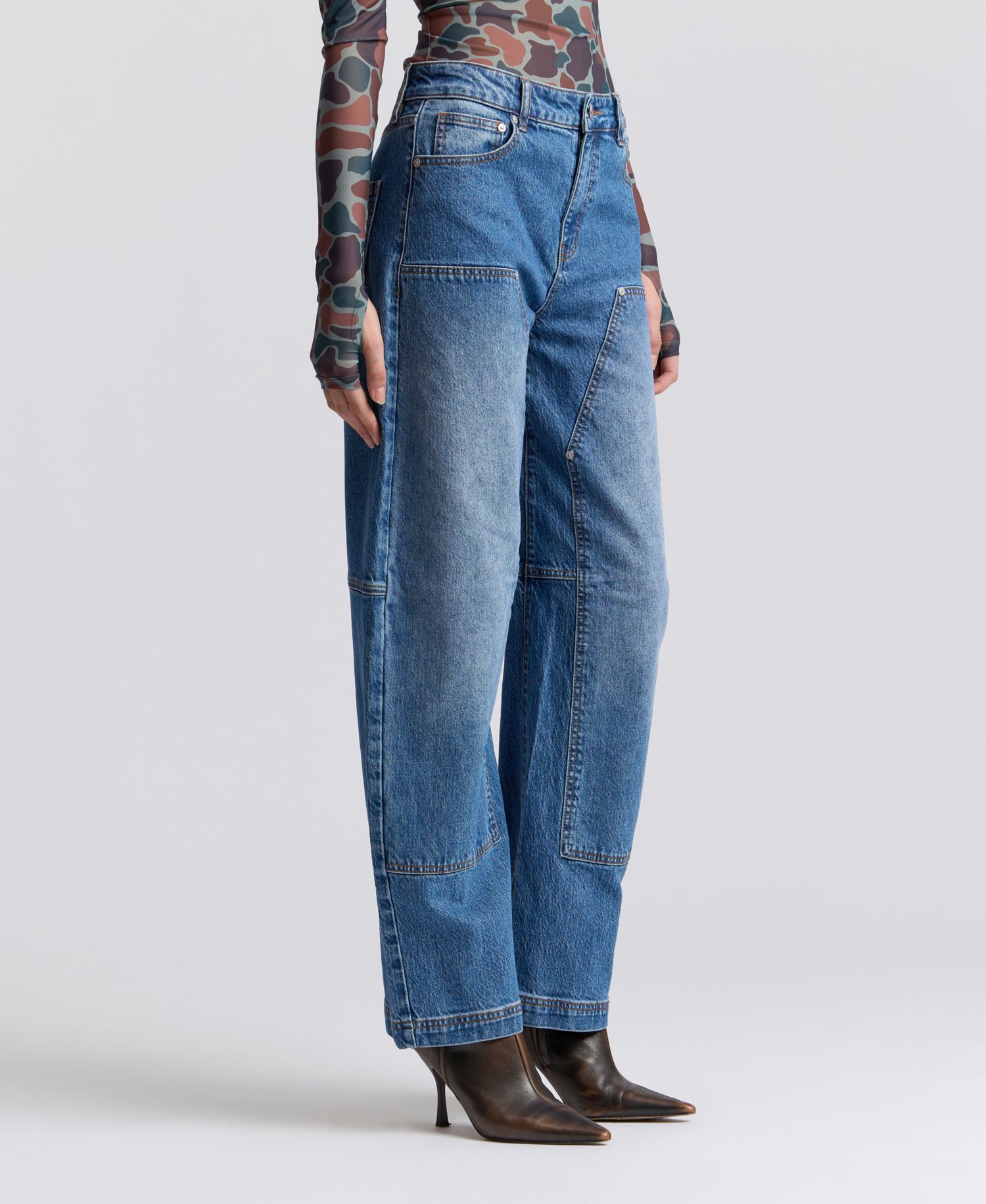 Women's Mid-Rise Barrel Jeans