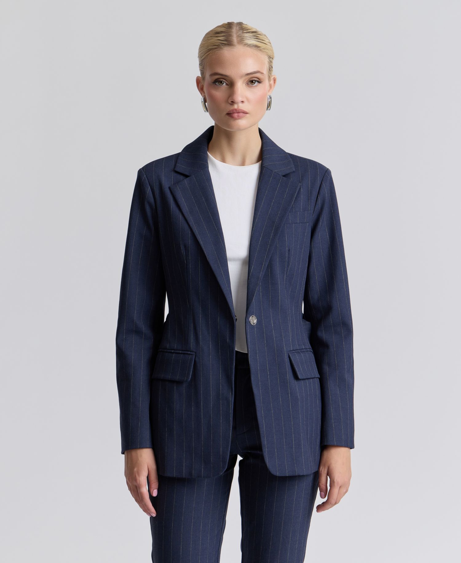 Women's Spread Collar Belted Blazer
