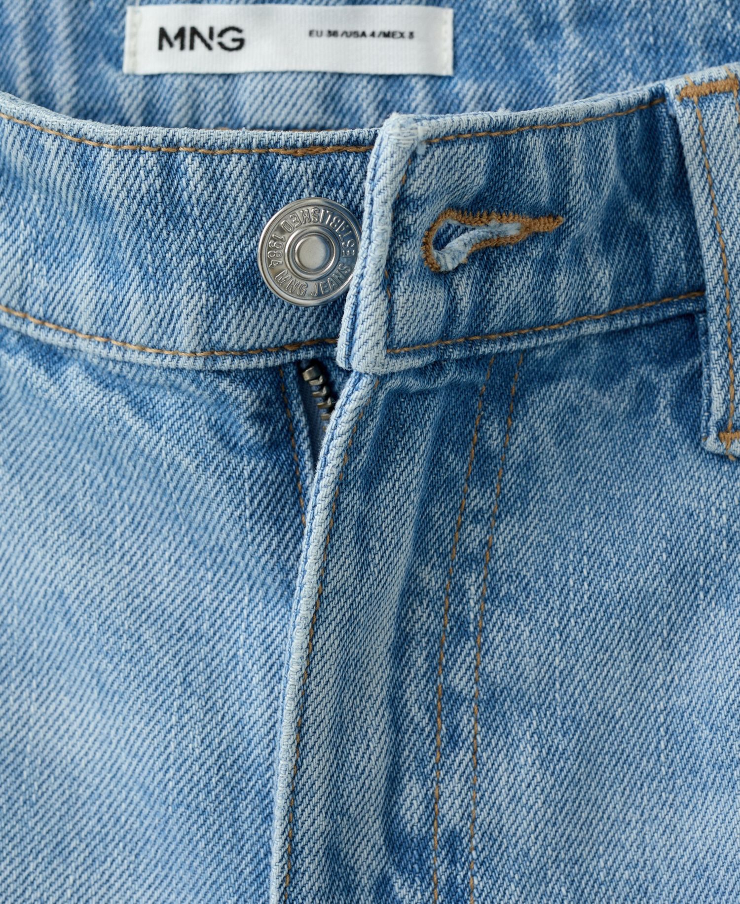 Women's Straight-Fit Denim Shorts