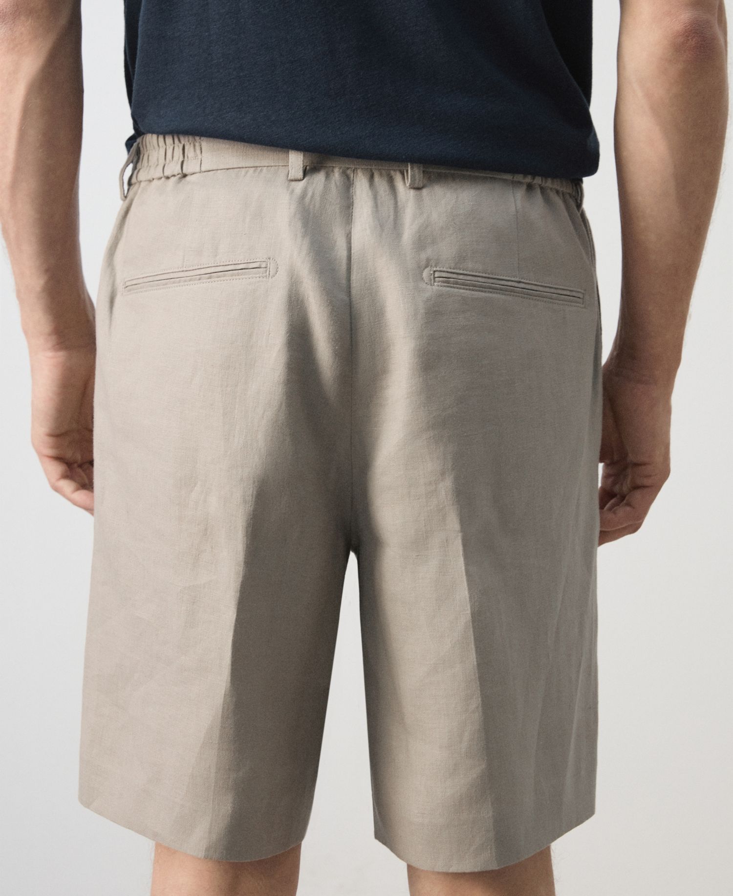 Men's Linen 8.54" Bermuda Shorts