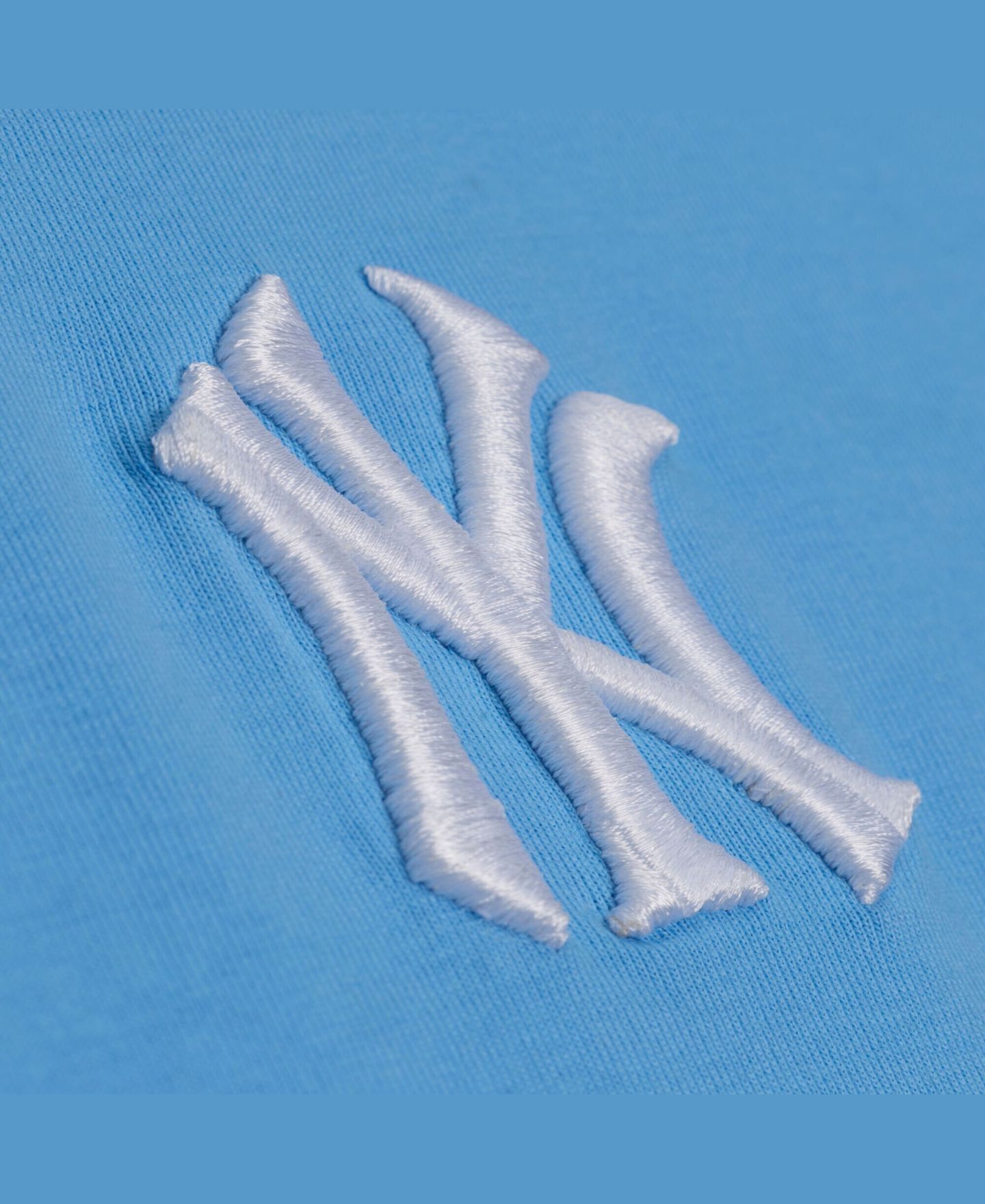 Мужская футболка Mitchell & Ness Light Blue New York Yankees Insignia Premium — фото 2