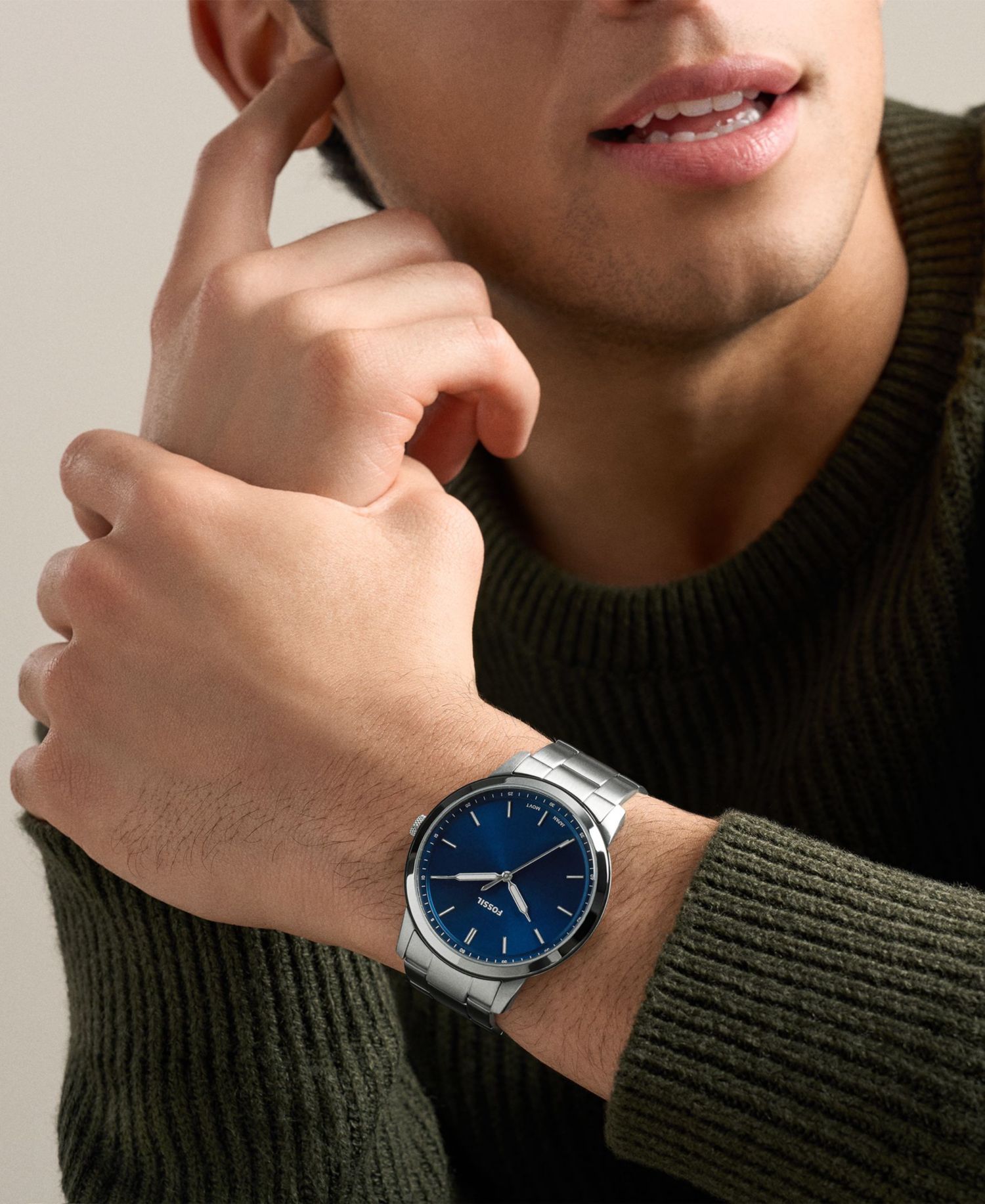 Men's Minimalist Three-Hand Stainless Steel Watch 44mm