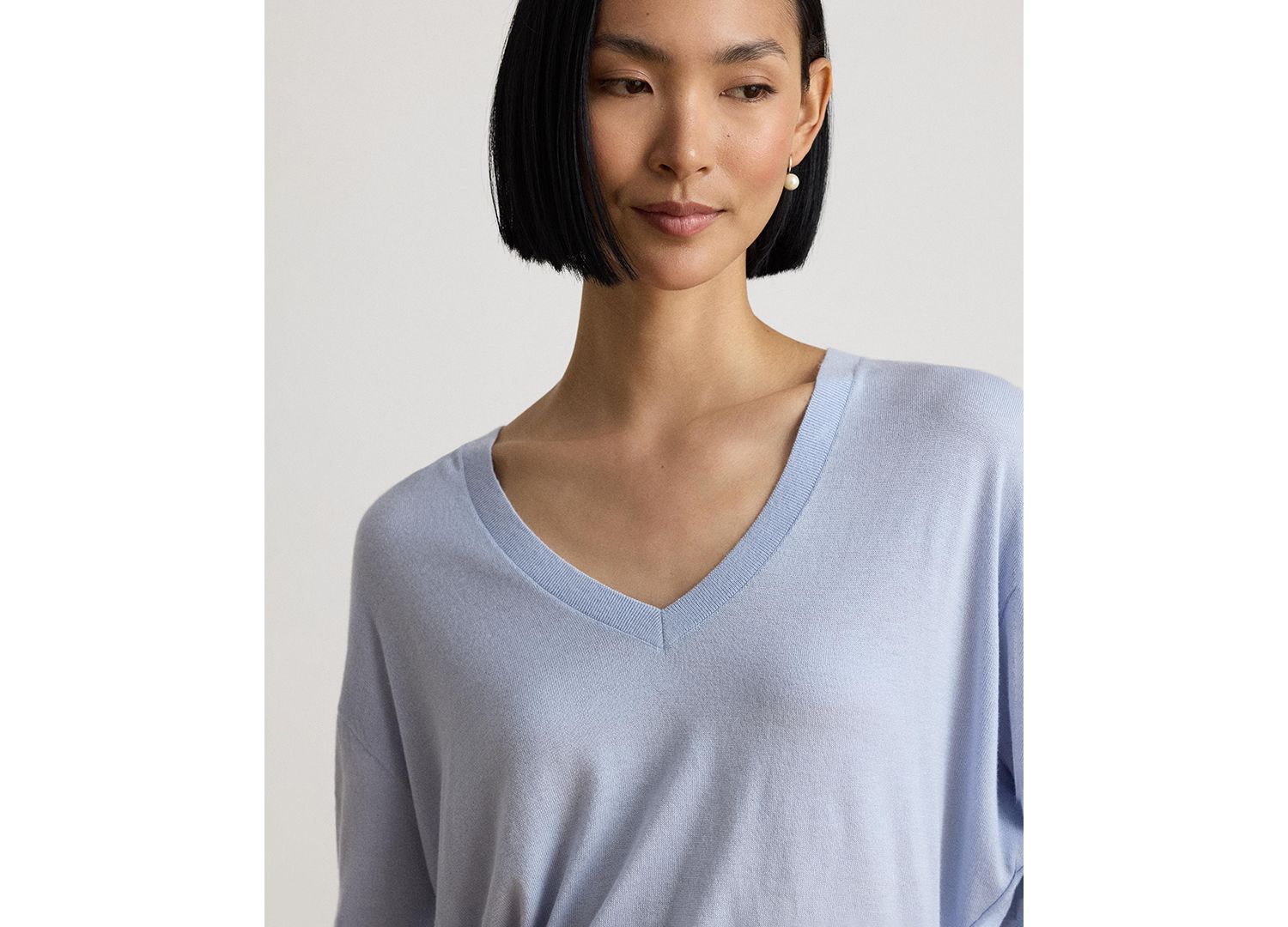 Women's Long-Sleeve V-Neck Sweater