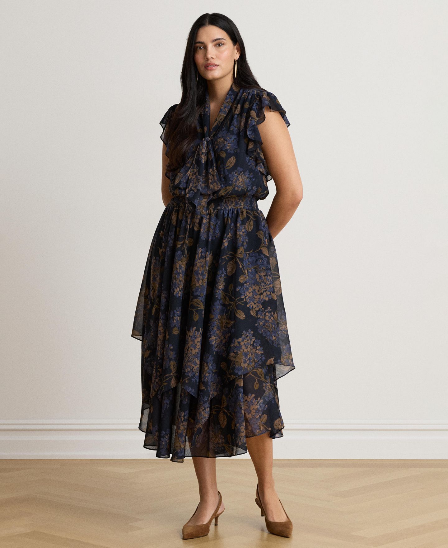 Женское платье Lauren Ralph Lauren Floral Crinkle Georgette Tie-Neck Midi, цвет: Тёмно-синий разноцветный — фото 2