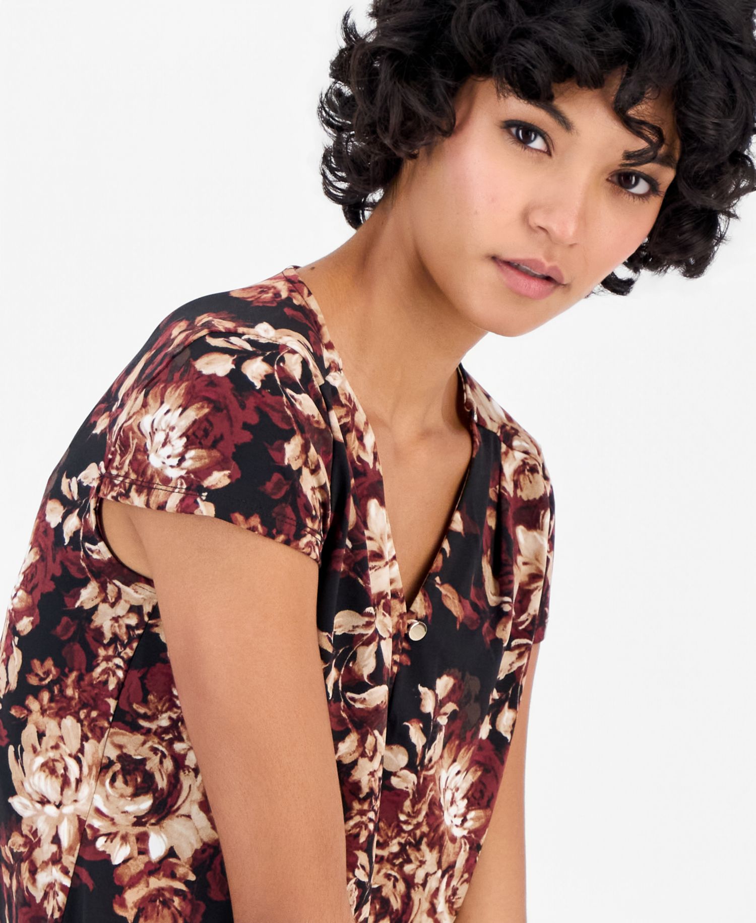 Petites Cap-Sleeve Pleated V-Neck Blouse