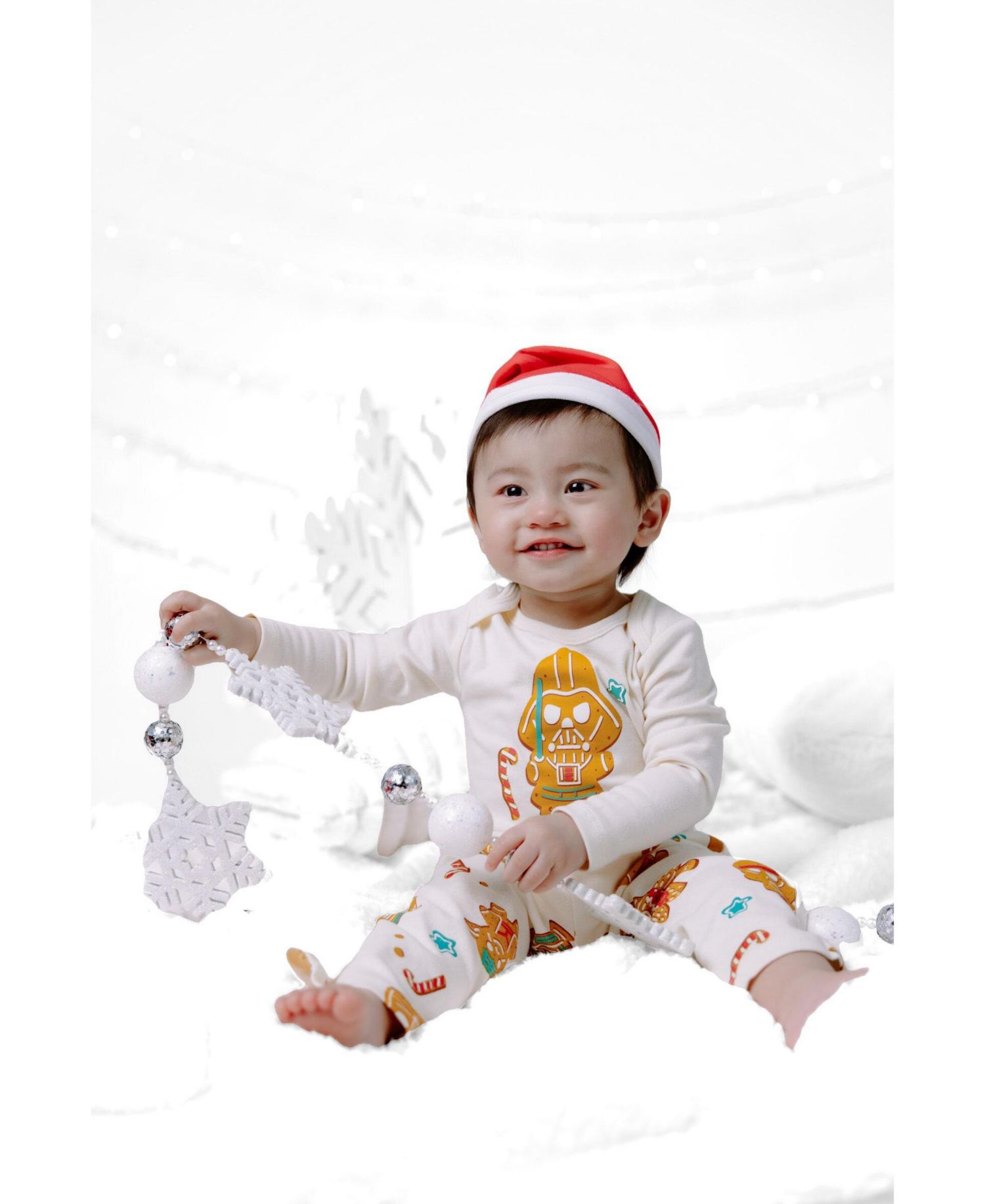 Baby Boys Darth Vader ( new born to 24 M ) Christmas Bodysuit Pants and Hat Set