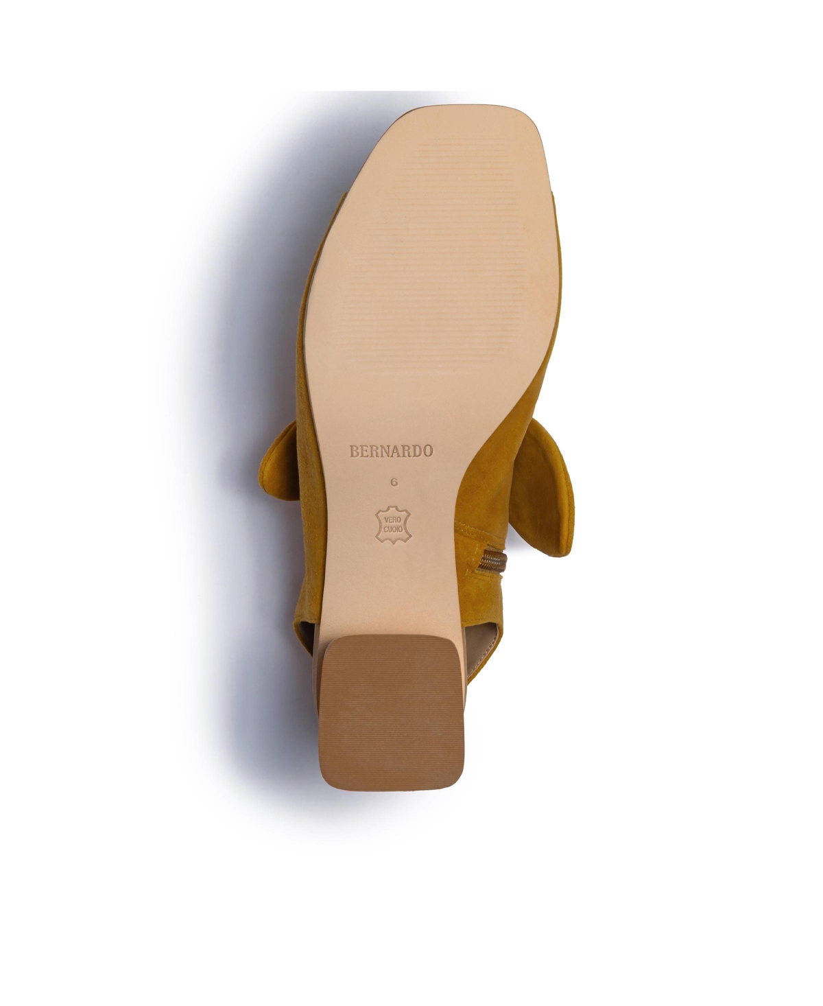 Bernardo Footwear Women's Lizzie Heel