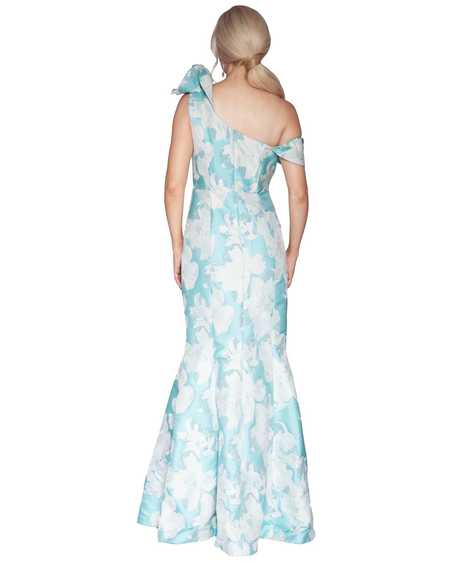 Women's One-Shoulder Gown