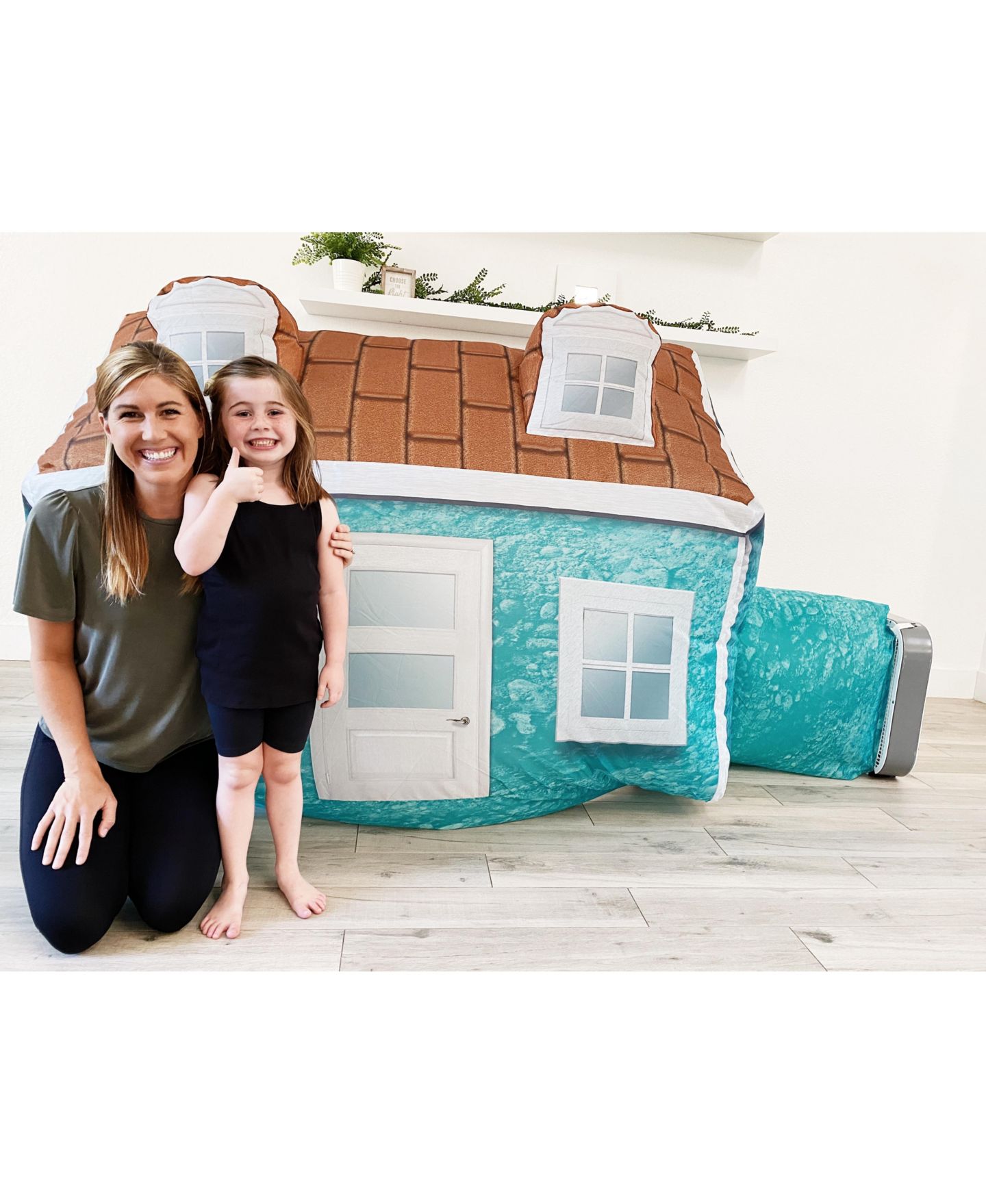 Детская игрушка AIR FORT Quick-Inflate Play Tent, Ages 3+, цвет: Cabin — фото 5