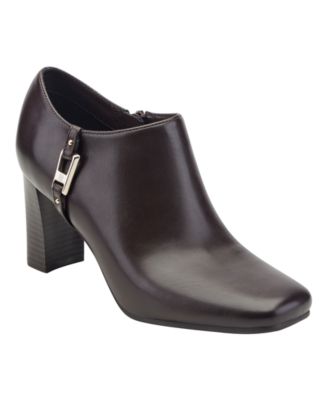 Women's Urbiny Stacked Heel Square Toe Shootie