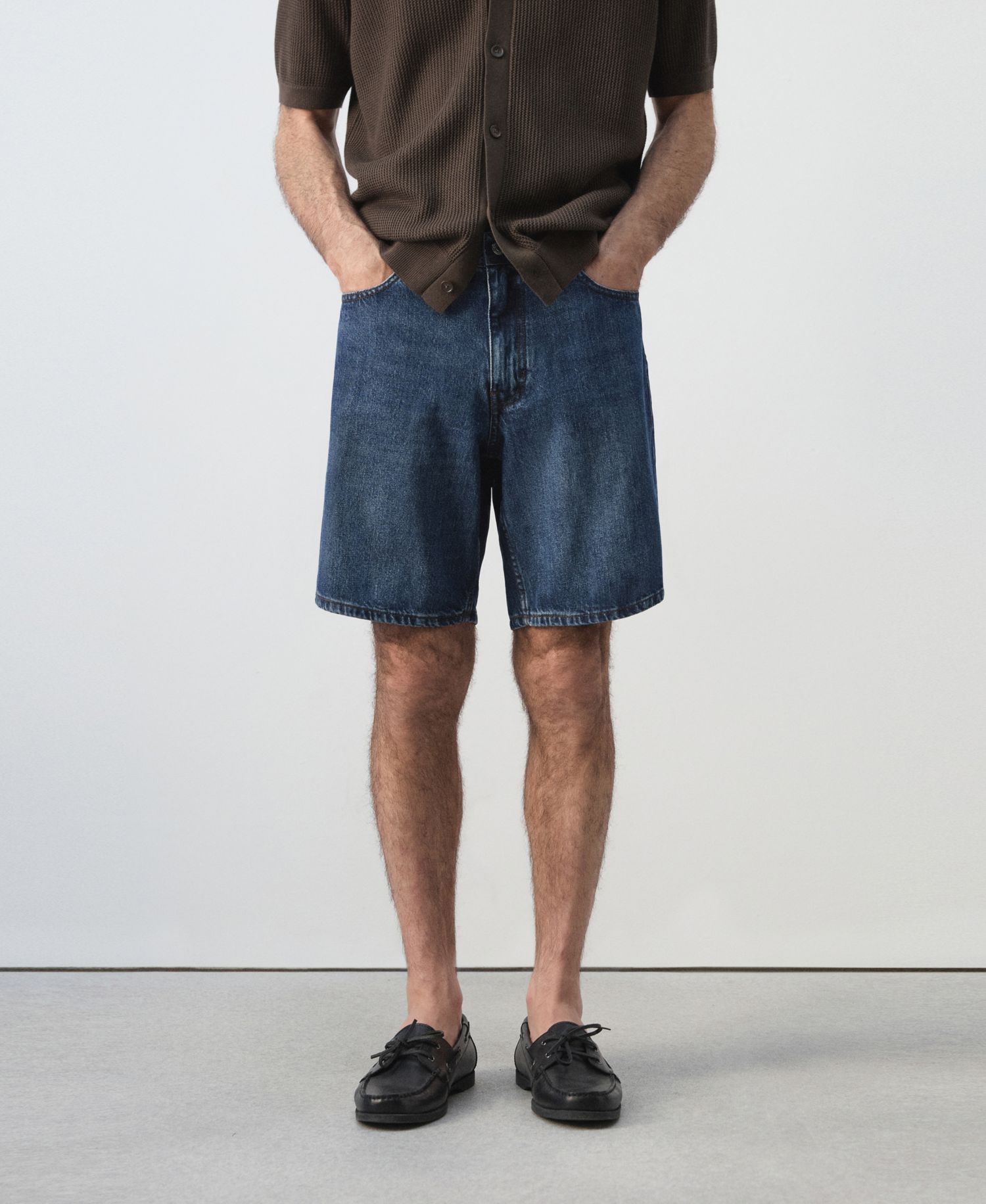 Men's Straight-Fit Denim 8.86" Bermuda Shorts