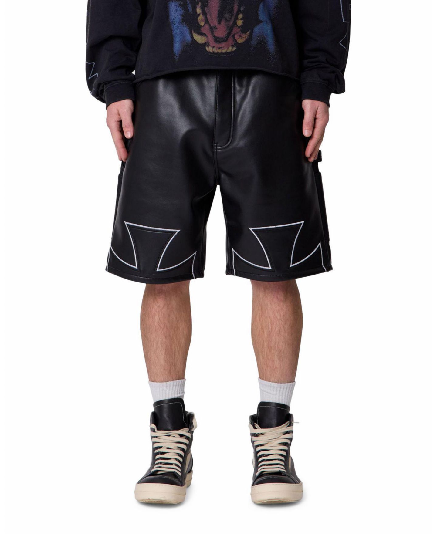 Мужские шорты mnml Ultra Baggy Iron Cross Leather — фото 1