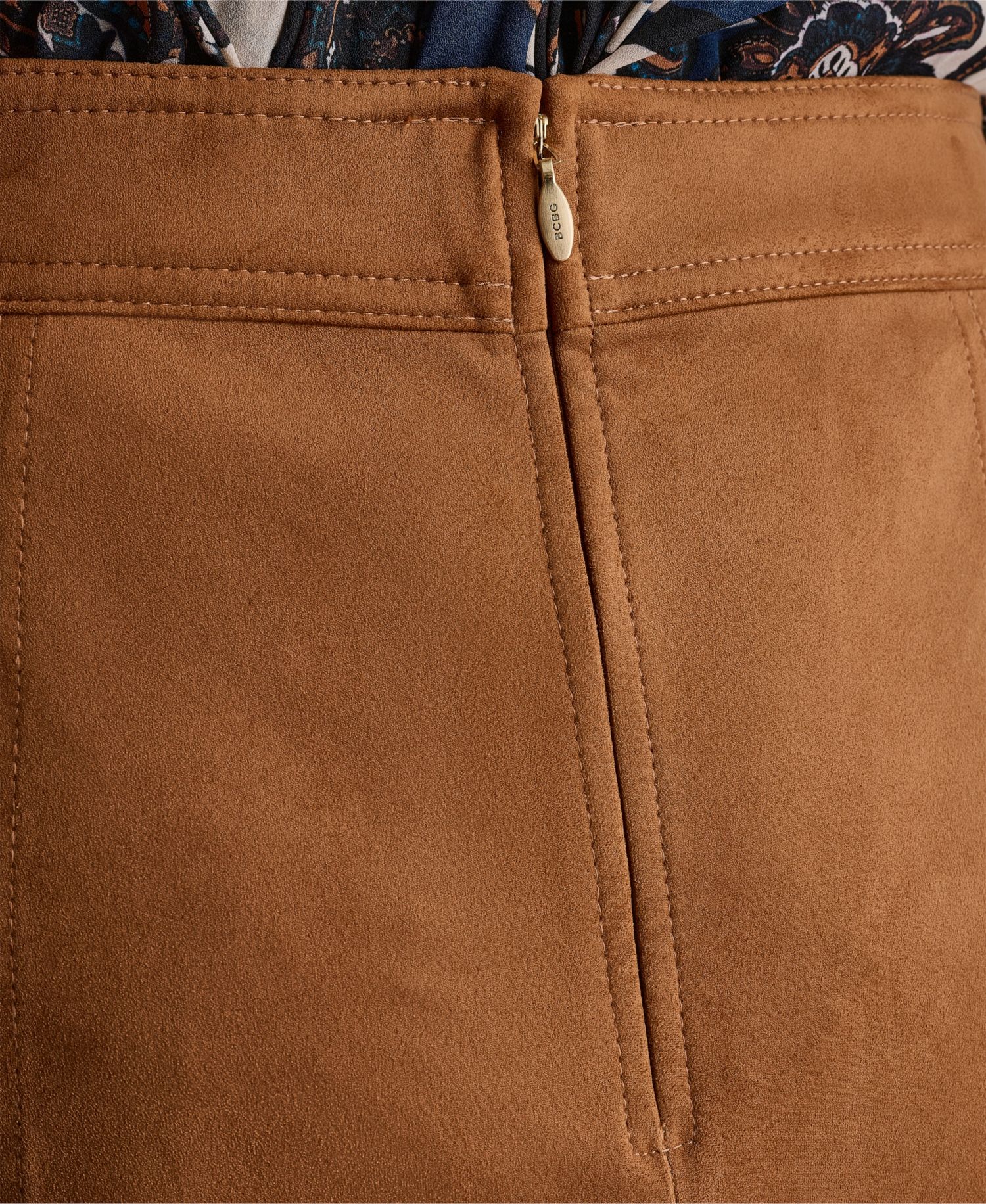 Women's A-Line Mini Patch-Pocket Skirt