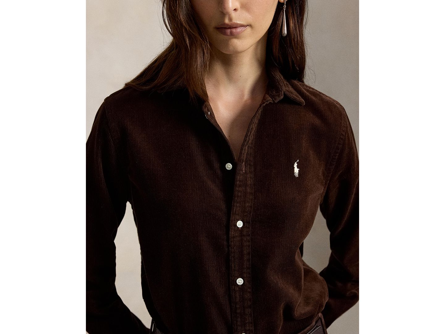 Женская рубашка Polo Ralph Lauren Classic-Fit Cotton Corduroy, цвет: Тёмный коричневый — фото 4