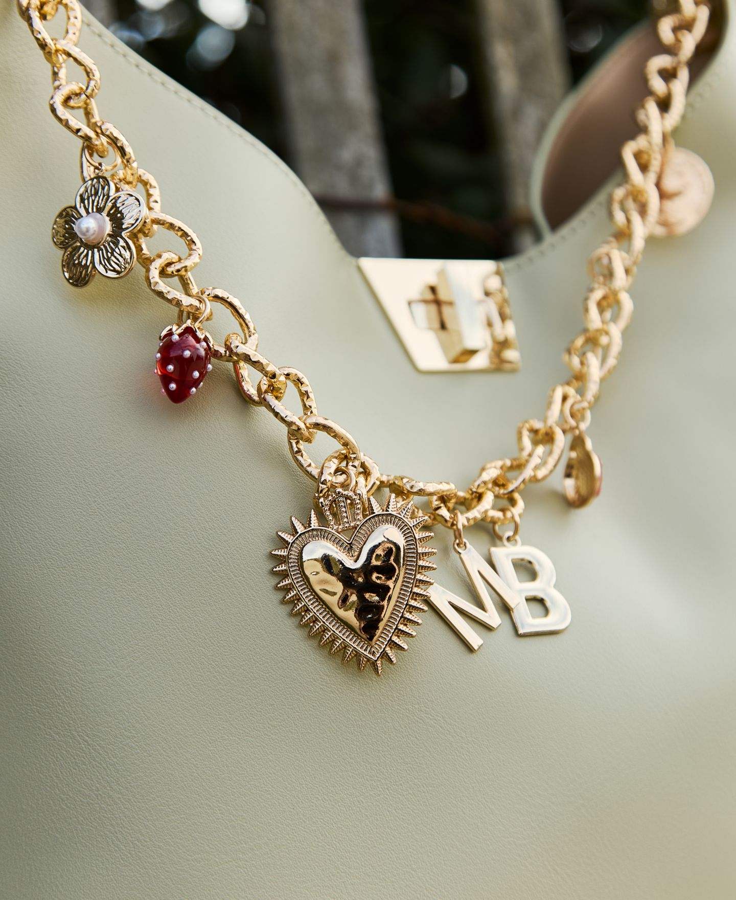 Женский брелок Melie Bianco Springtime Chain Bag Charm, цвет: Золотой — фото 3
