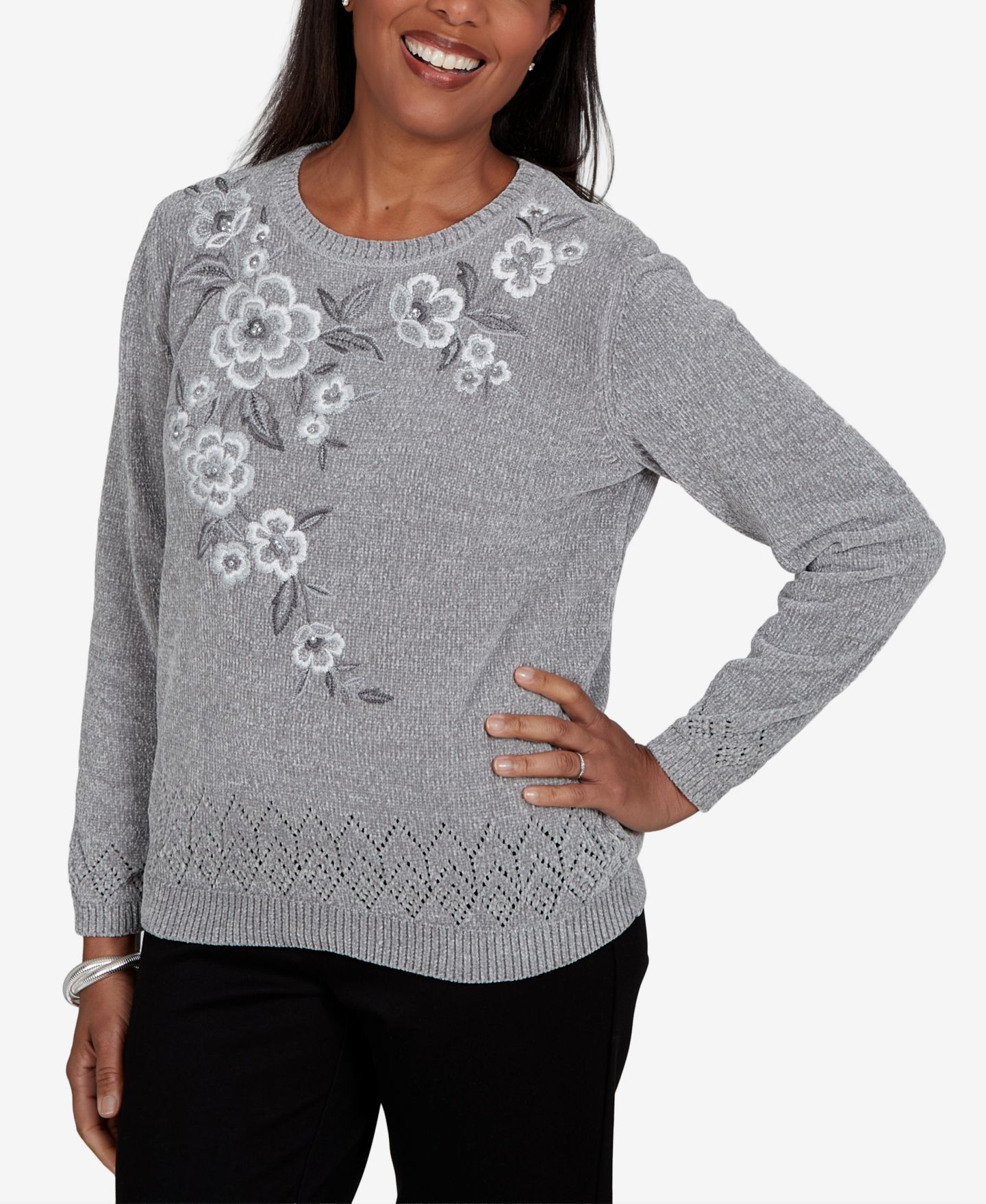 Женский свитер Alfred Dunner Petite Embroidered Floral Textured Chenille, цвет: Серый — фото 2