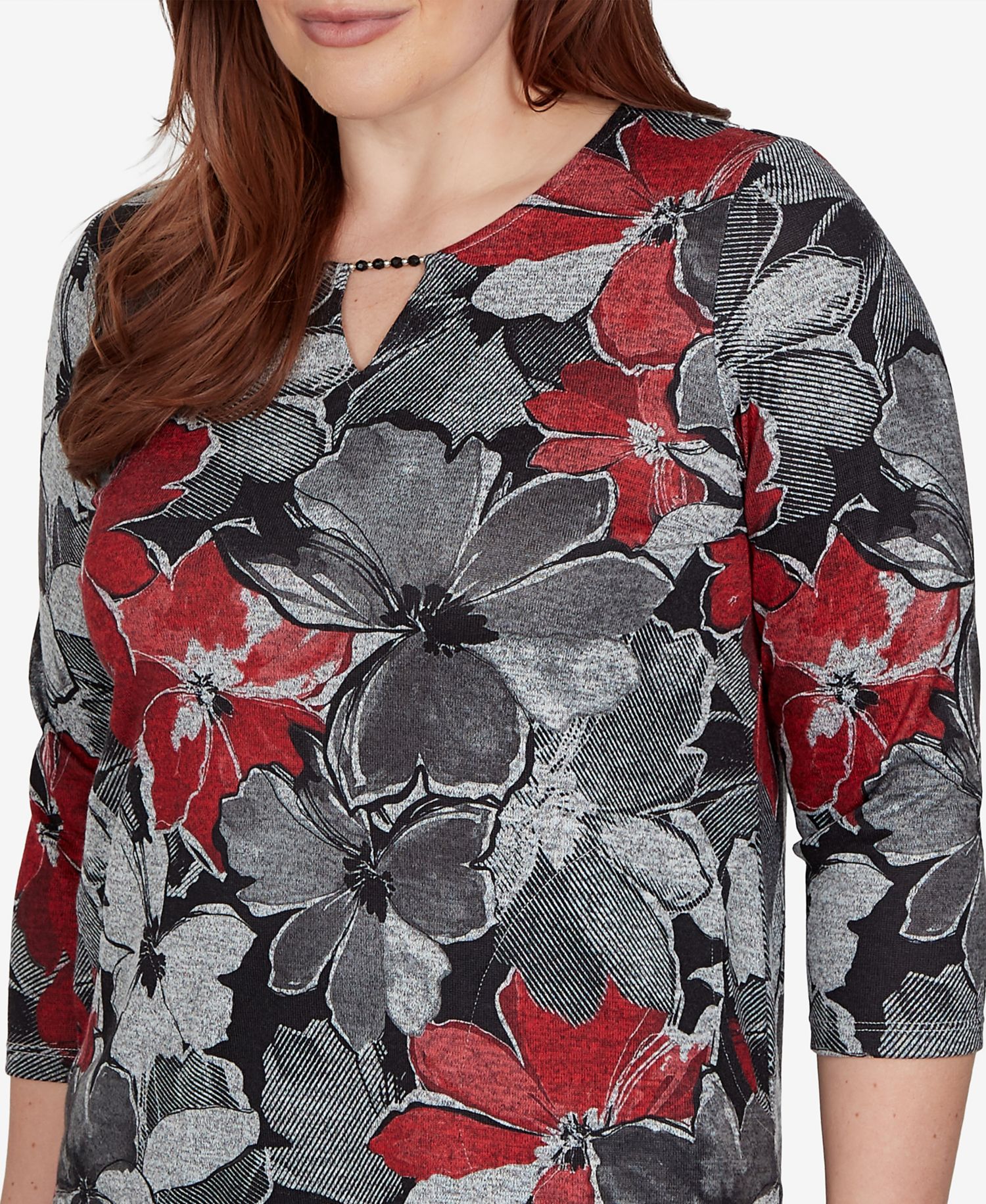 Petite Textured Floral 3/4 Sleeve T-Shirt