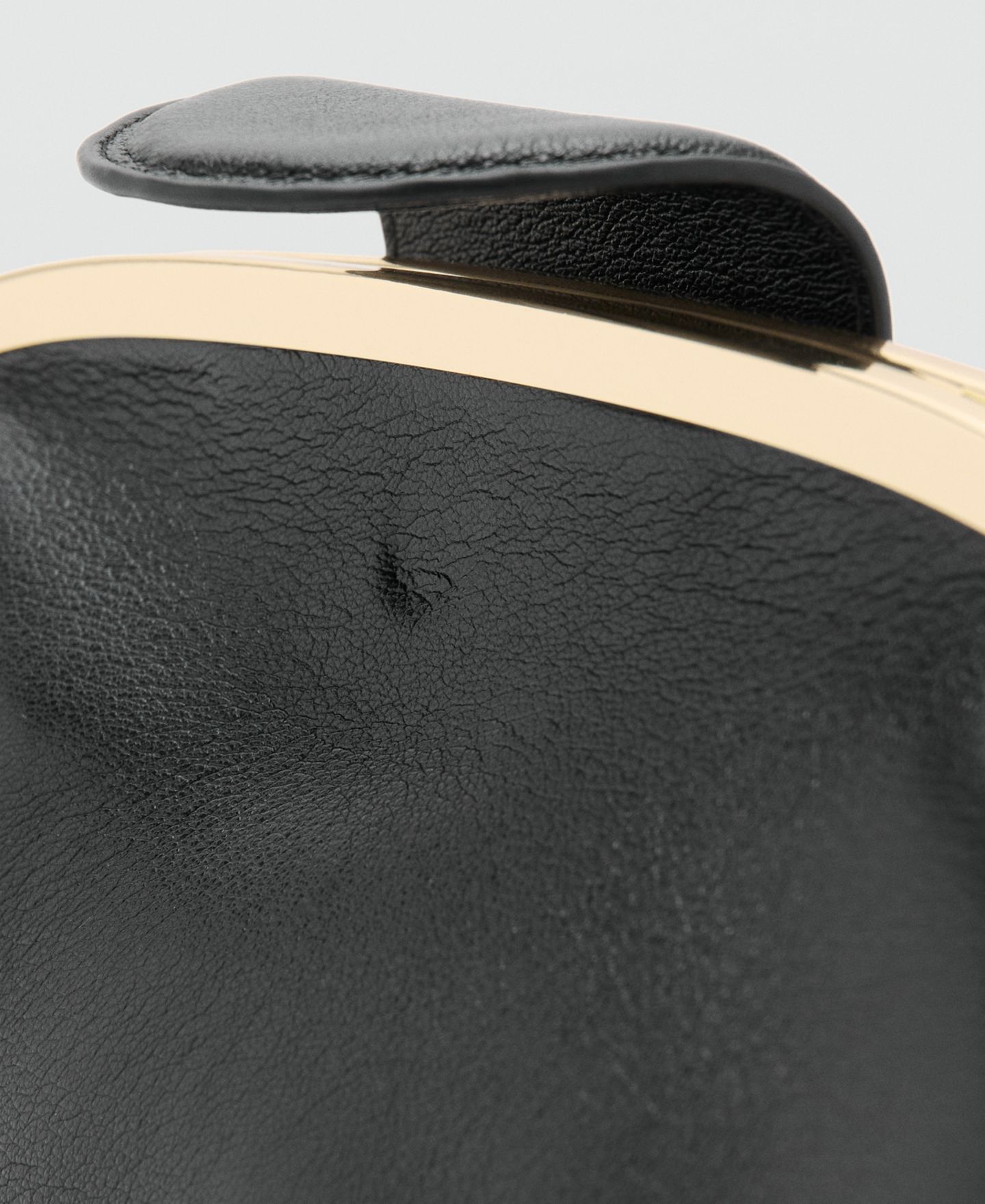 Женский клатч MANGO Metal Detail Clutch, цвет: Чёрный — фото 3