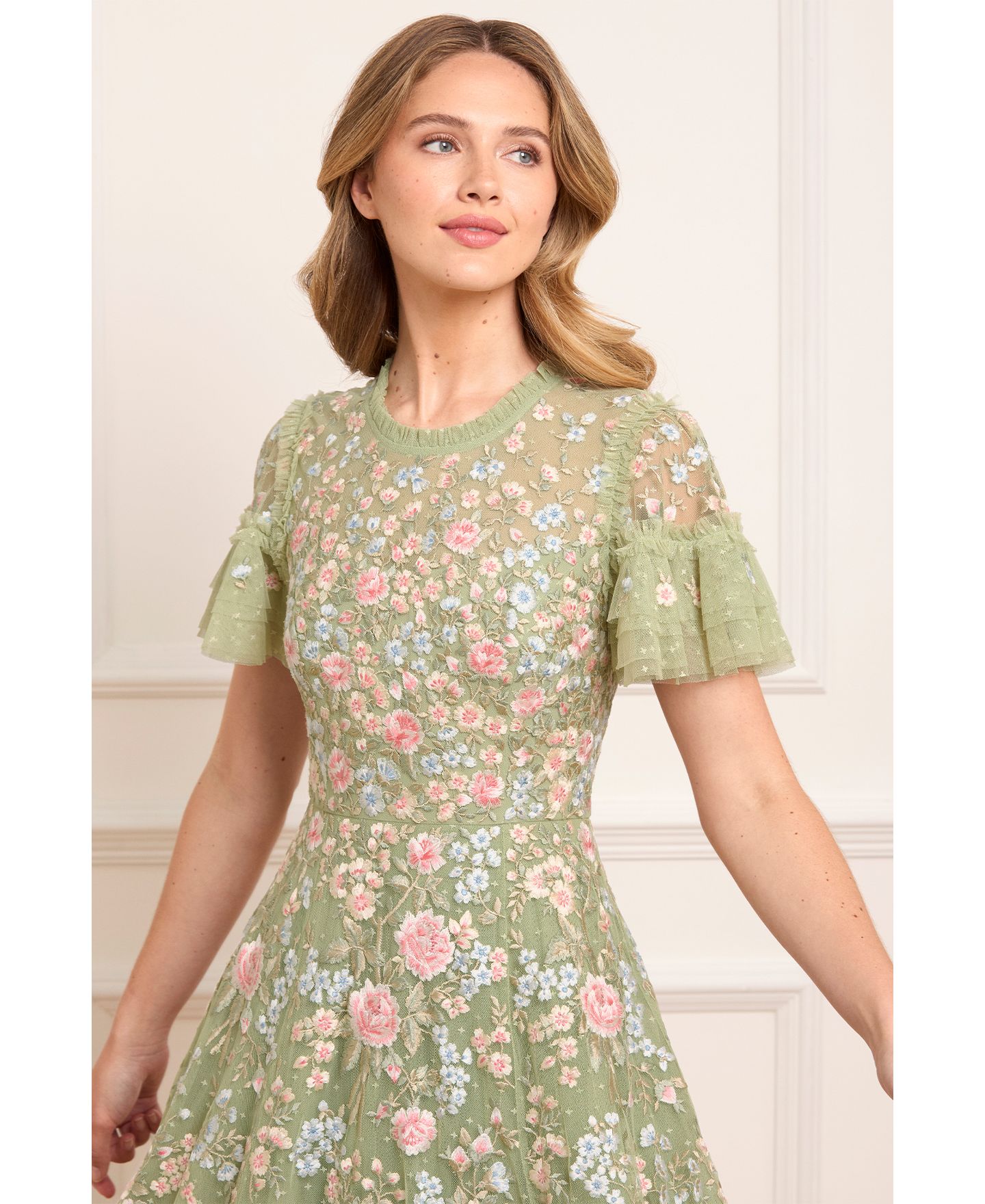 Женское платье Needle & Thread Antoinettes Floral Short-Sleeve Tulle-Ruffle Gown, цвет: Meadow — фото 4