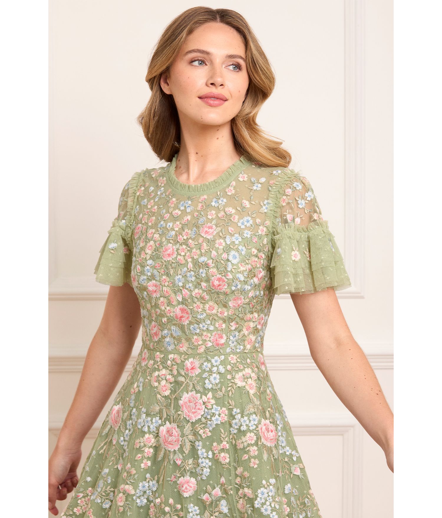 Women's Antoinettes Floral Short-Sleeve Tulle-Ruffle Gown