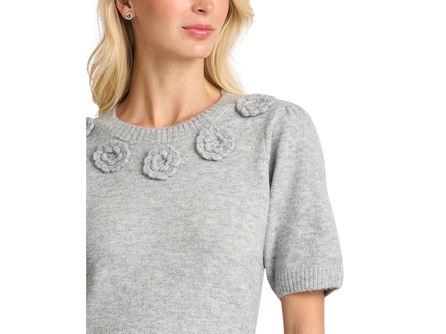 Женский свитер CeCe Short-Sleeve Crewneck Knit-Flower, цвет: Светлый меланжевый серый — фото 6