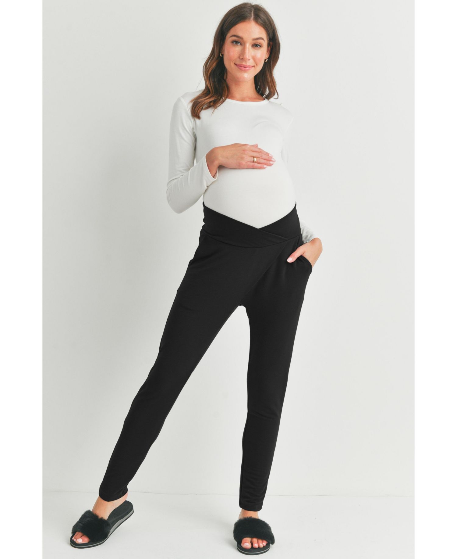 Maternity Pull-On Under-Bump Jogger Pants with Pockets