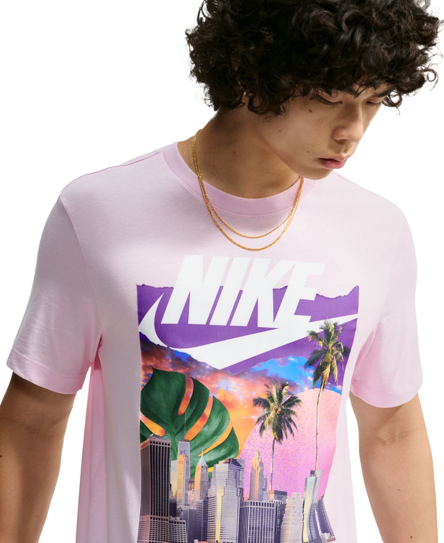 Мужская футболка Nike Sportswear Club Graphic, цвет: Розовый пенный — фото 4
