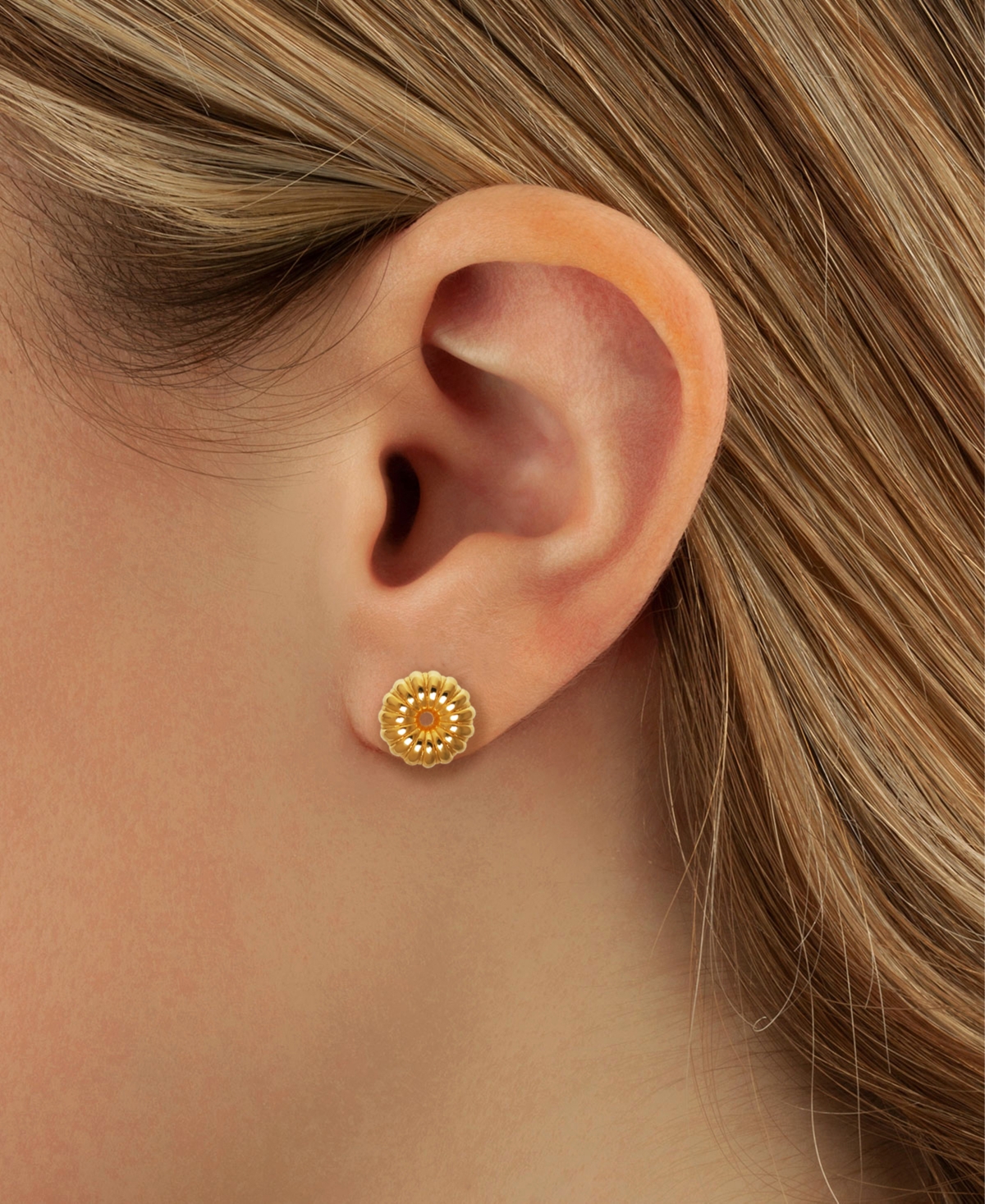 Macy's Ribbed Donut Stud Earrings in 14k Yellow Gold