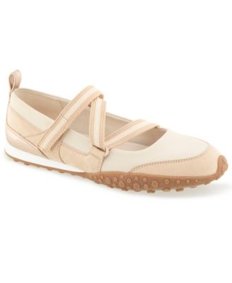 Women's Vesper Almond Toe Sneakers